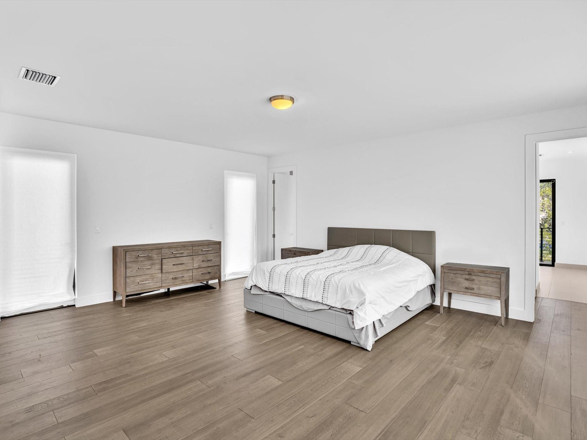 WESTON ESTATES - Residential