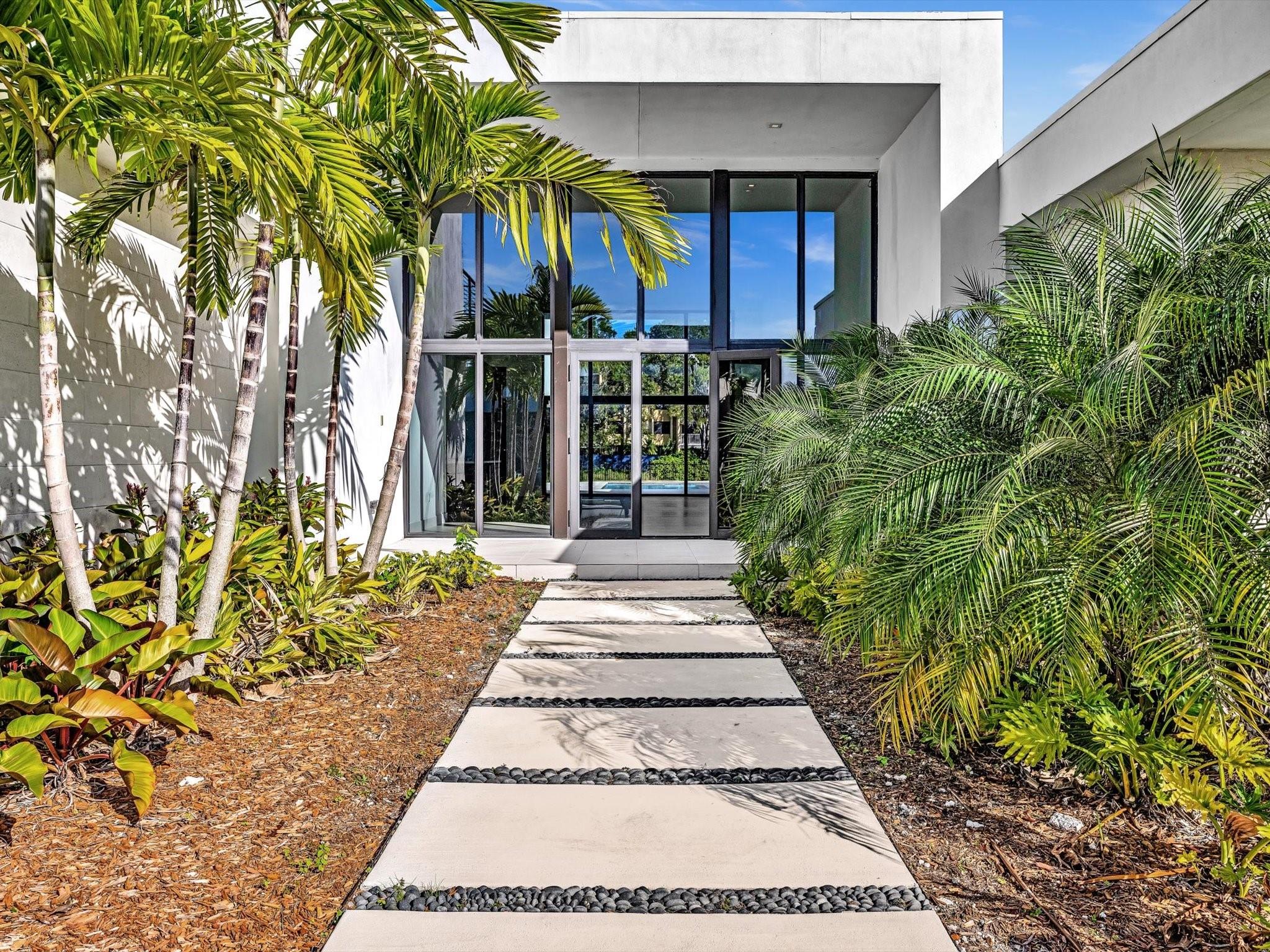 WESTON ESTATES - Residential