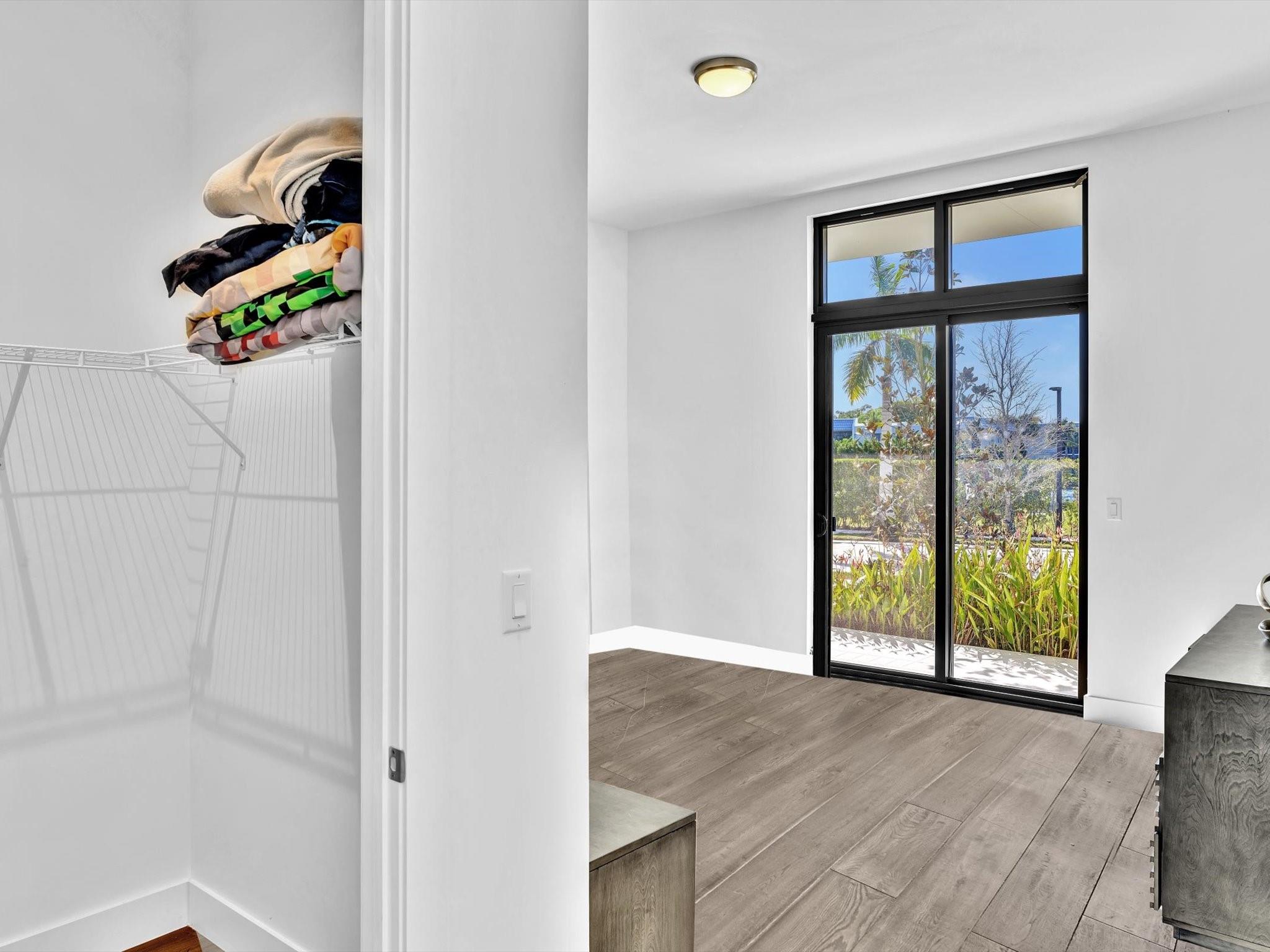 WESTON ESTATES - Residential