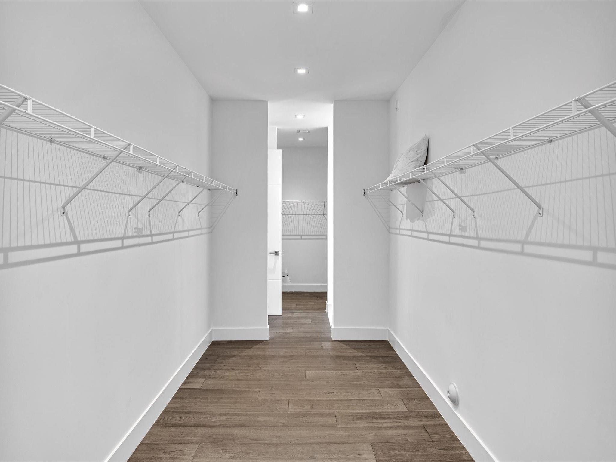 WESTON ESTATES - Residential