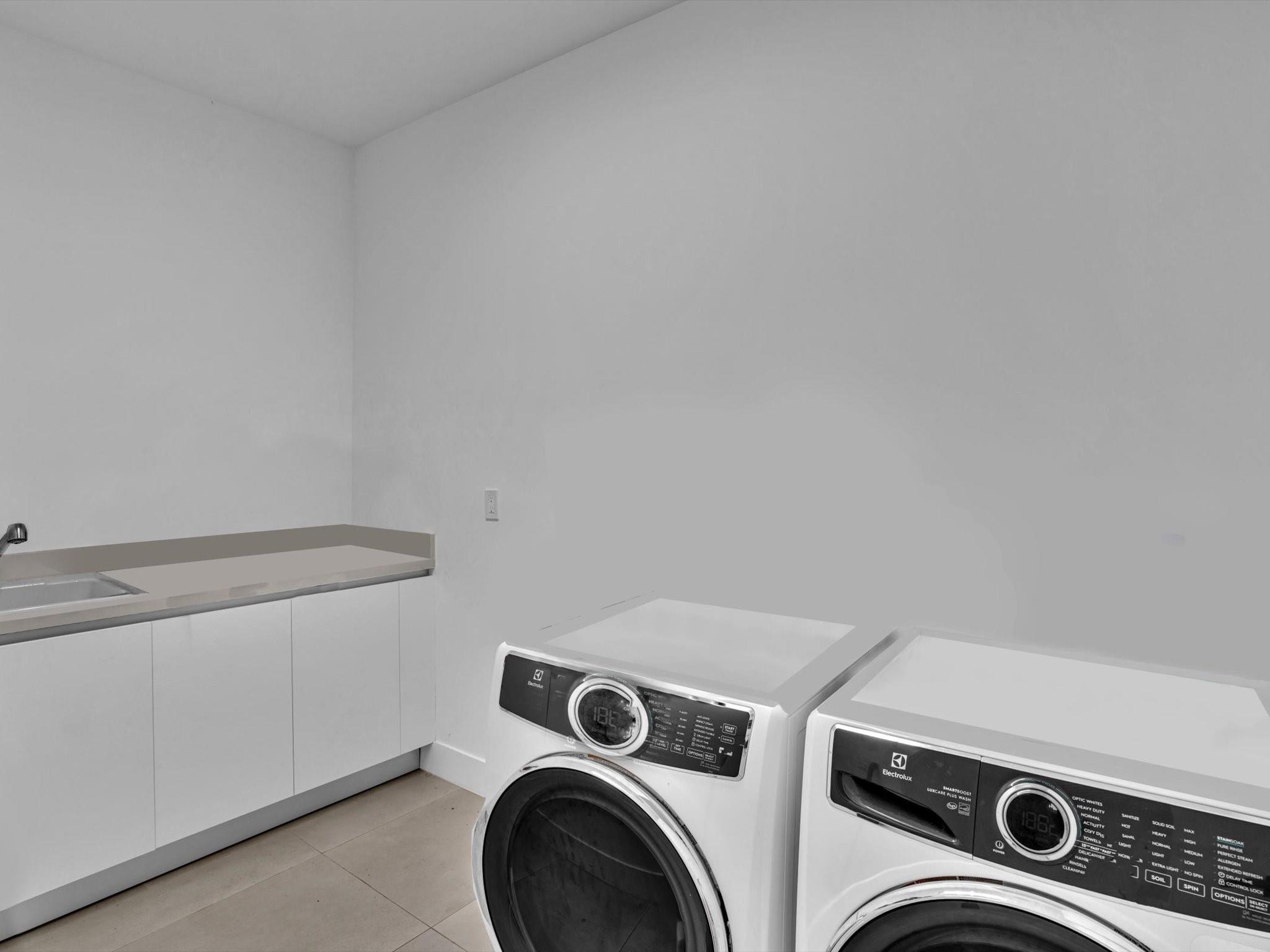 WESTON ESTATES - Residential