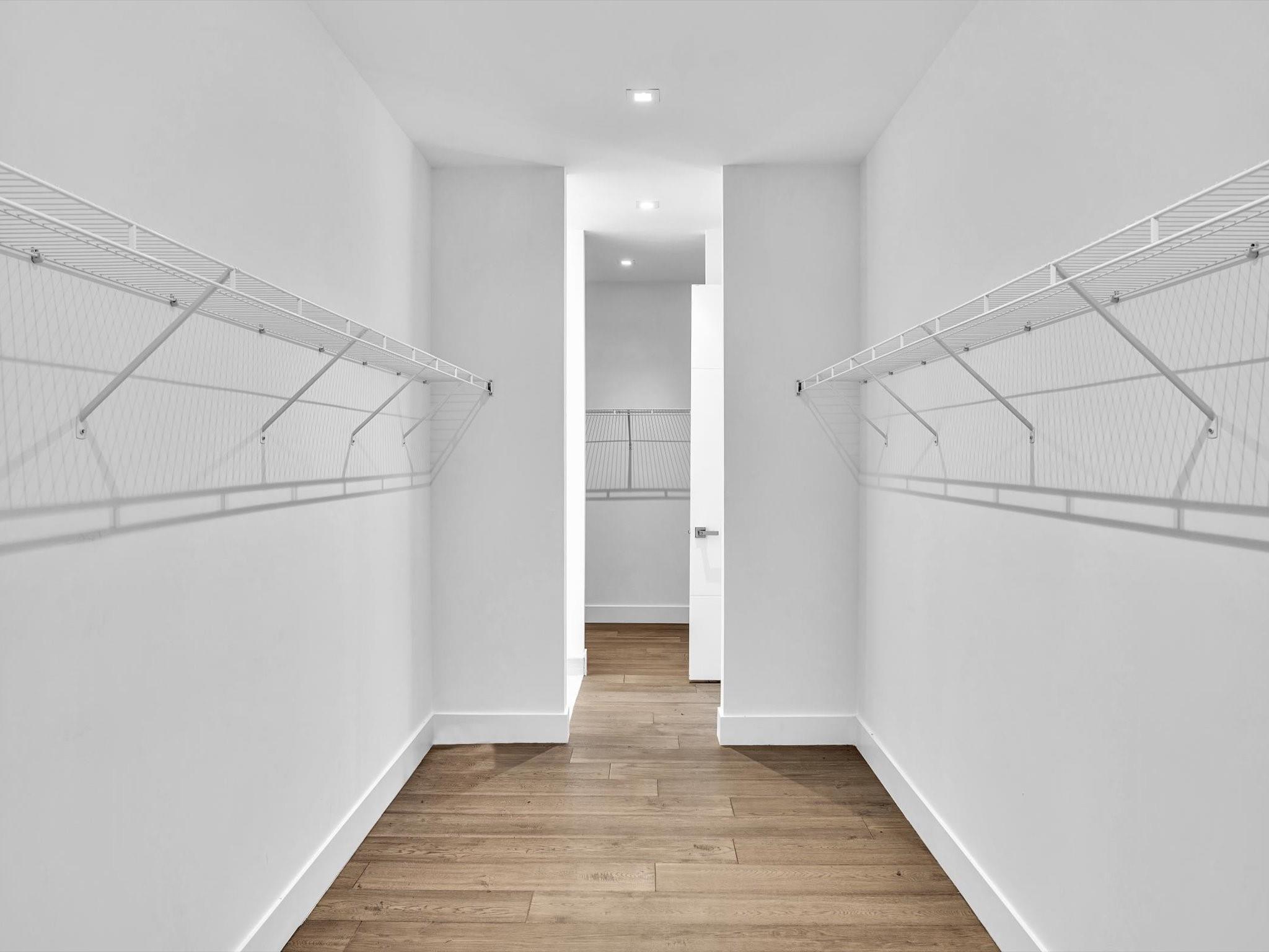 WESTON ESTATES - Residential