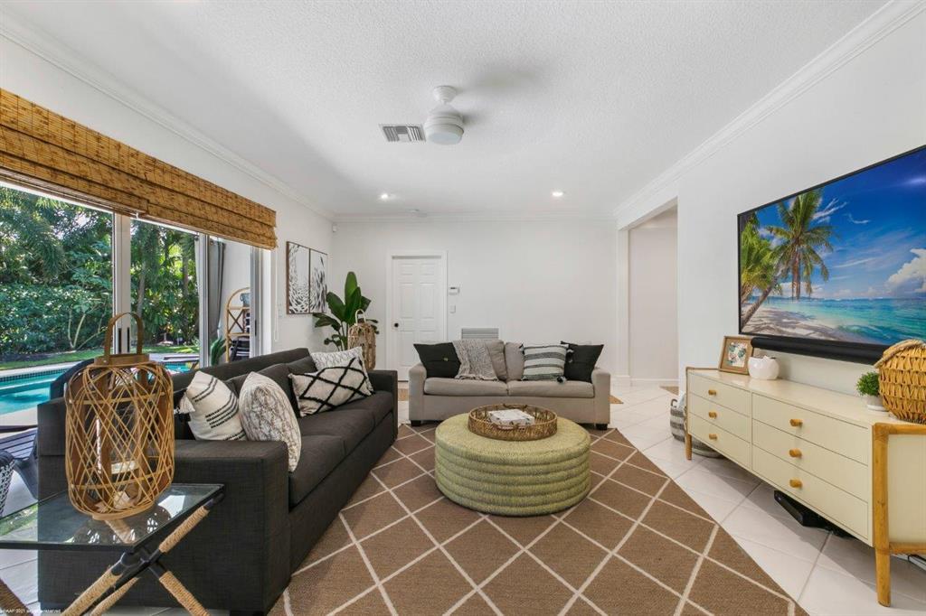 JUPITER ISLAND - Residential