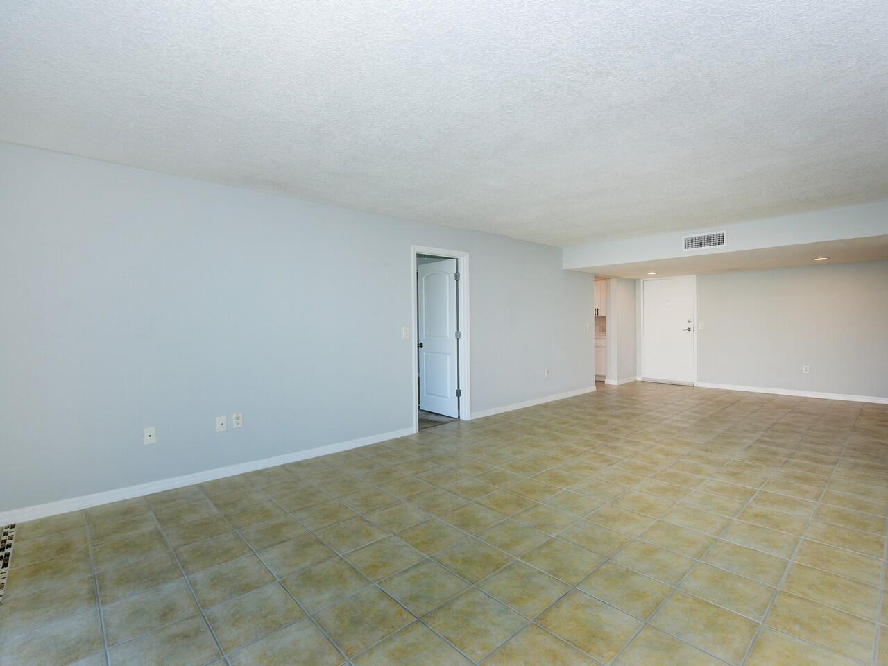 2560 SOUTH OCEAN BOULEVAR - Residential Lease