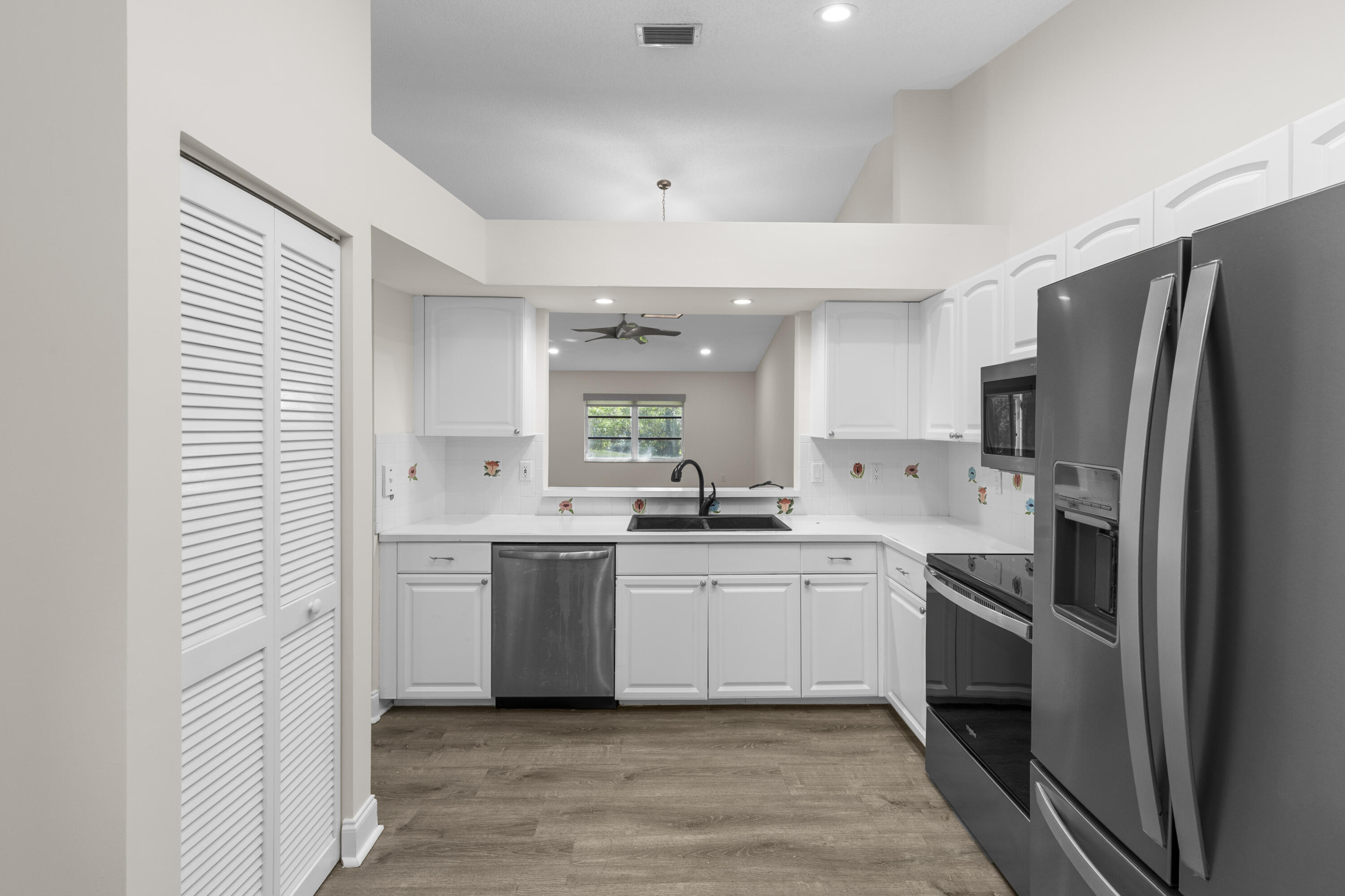 PALM ISLES I, II AND III CONDOS - Residential