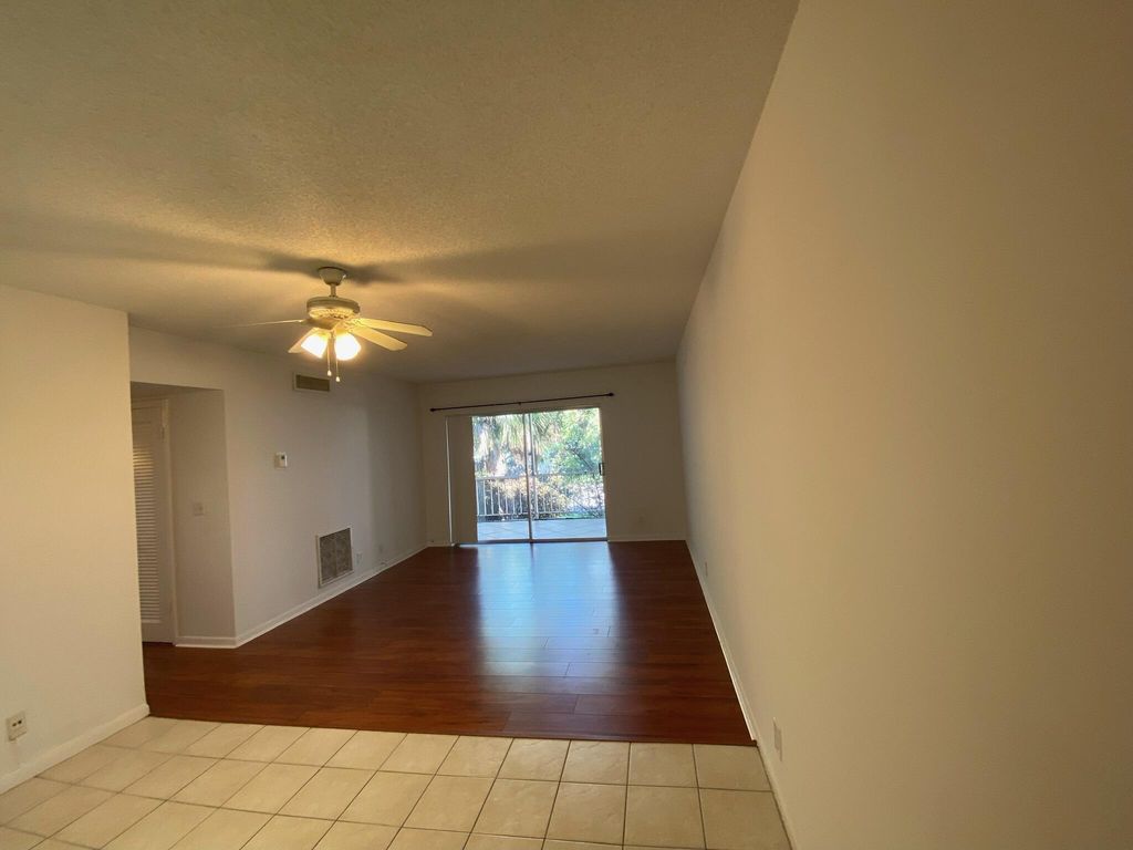 Photo of 632 NW 13th Street #28, Boca Raton, FL 33486 (MLS # R11088365)