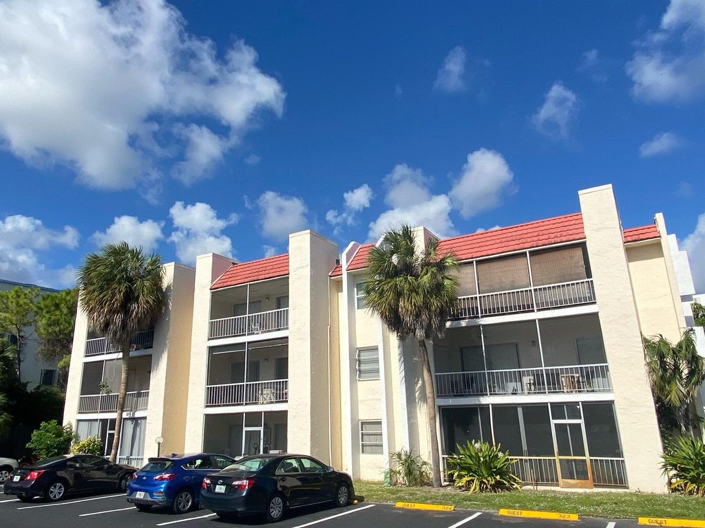 Photo of 632 NW 13th Street #28, Boca Raton, FL 33486 (MLS # R11088365)