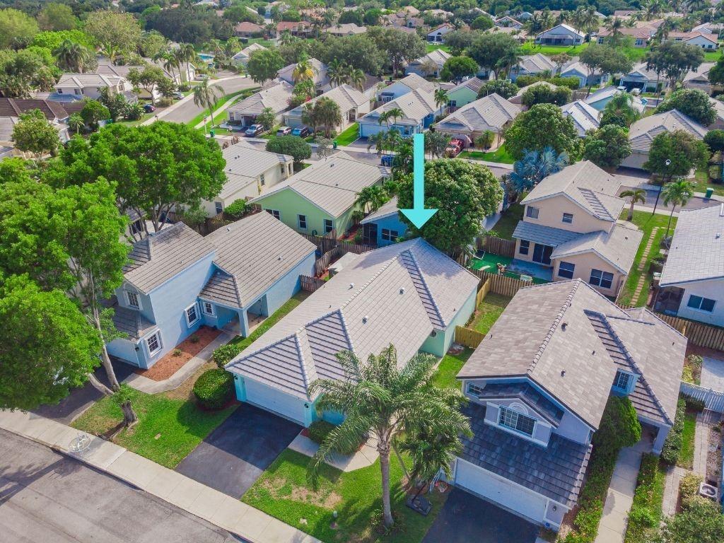 Forest Ridge Cluster Home - Residential