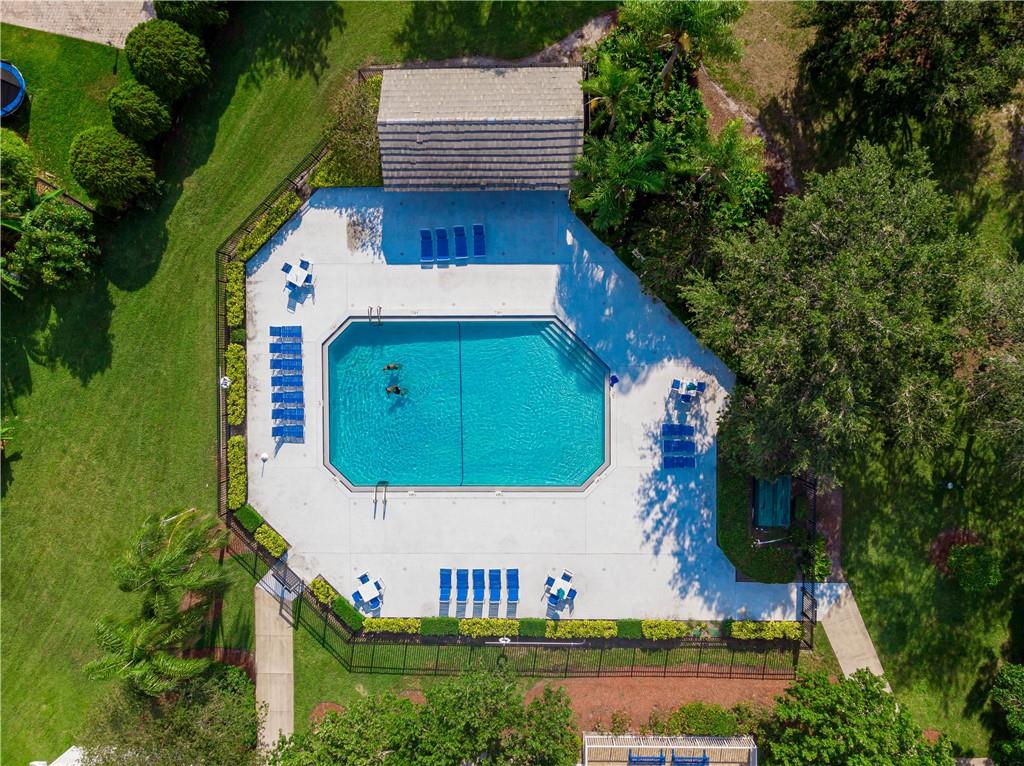 Forest Ridge Cluster Home - Residential