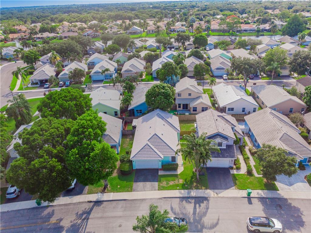 Forest Ridge Cluster Home - Residential