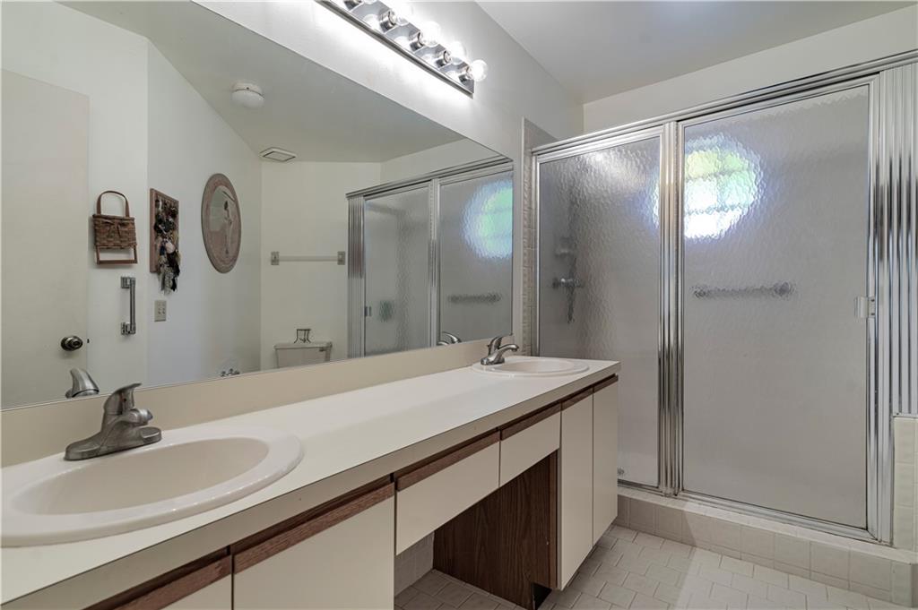 Forest Ridge Cluster Home - Residential