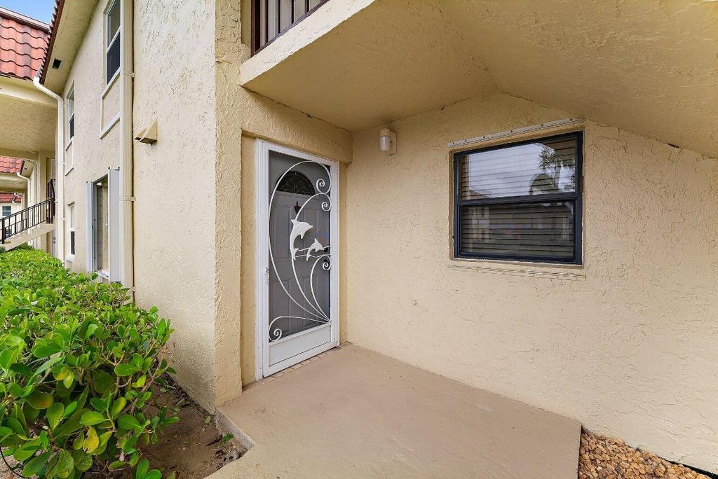 Photo of 717 S Us Highway 1 #705, Jupiter, FL 33477 (MLS # R10940530)