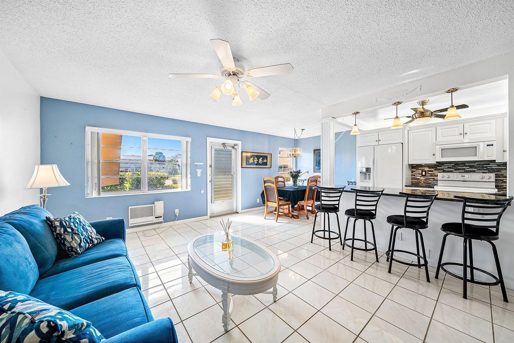 Photo of 203 Coventry I #203, West Palm Beach, FL 33417 (MLS # R11147268)