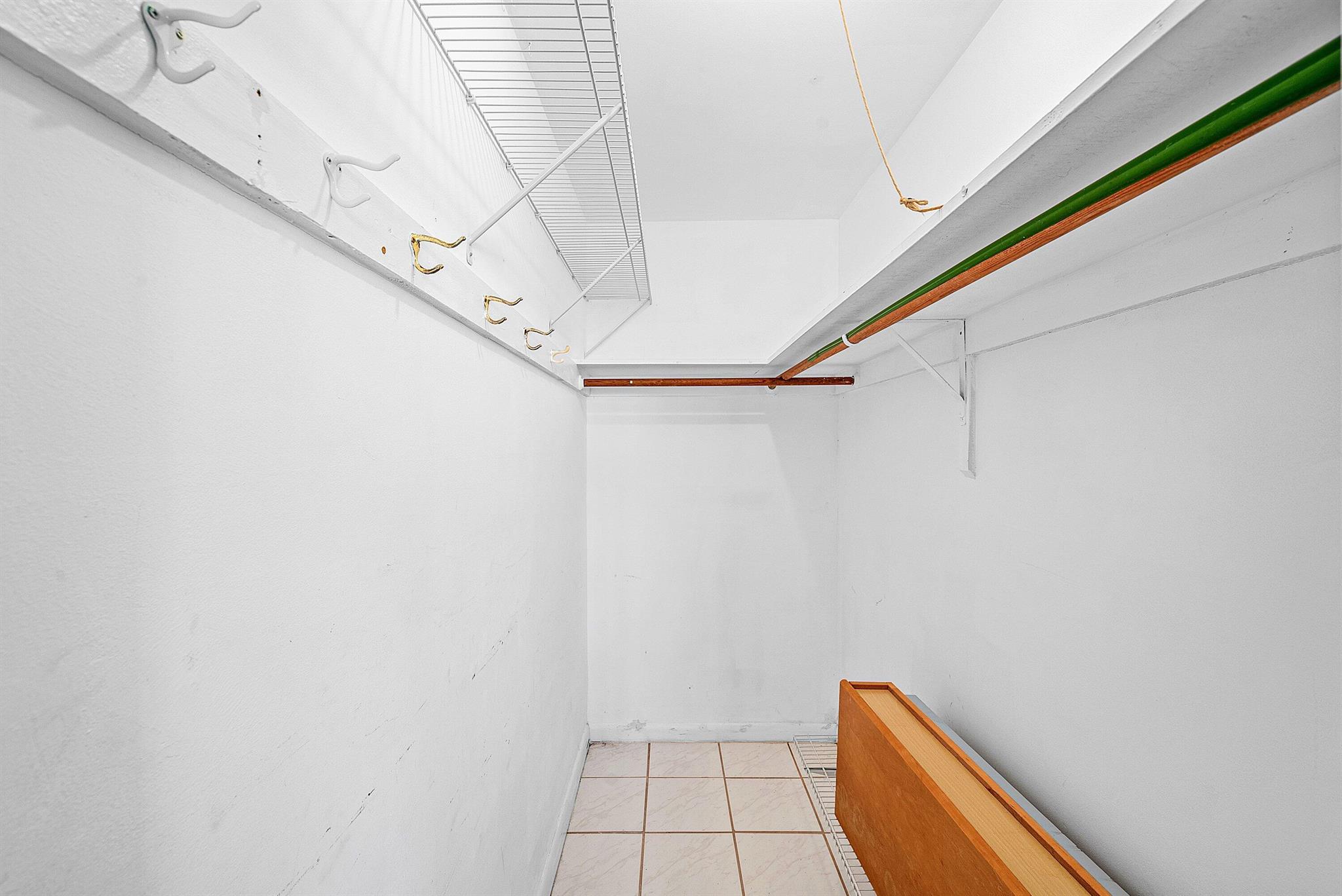 COVENTRY CONDO - Residential