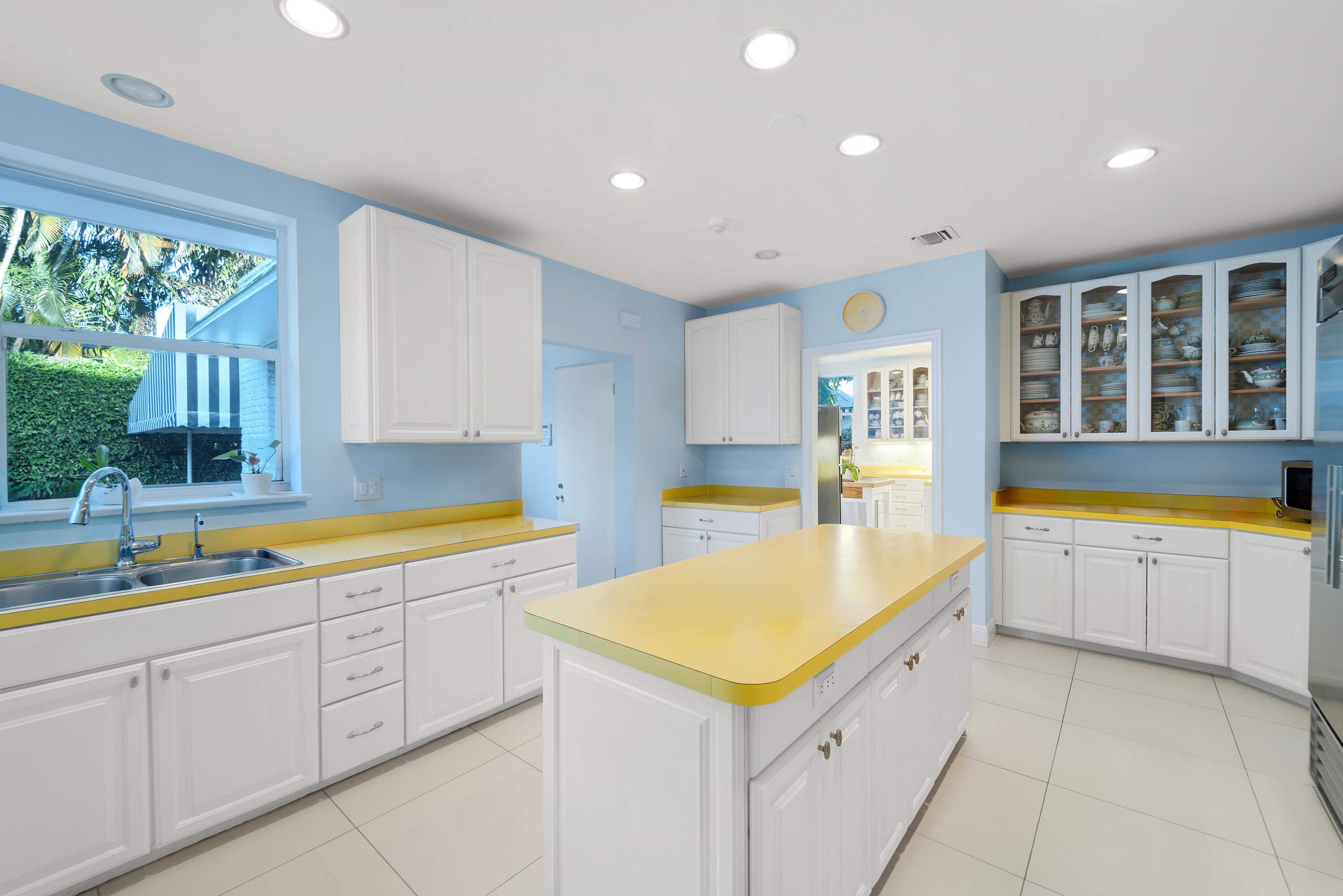 ISLAND RD DEV REV - Residential