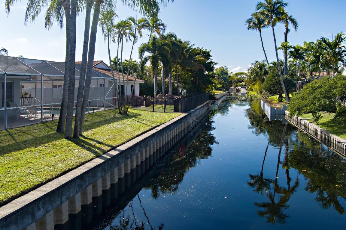 BOCA LAKE ESTATES - Residential