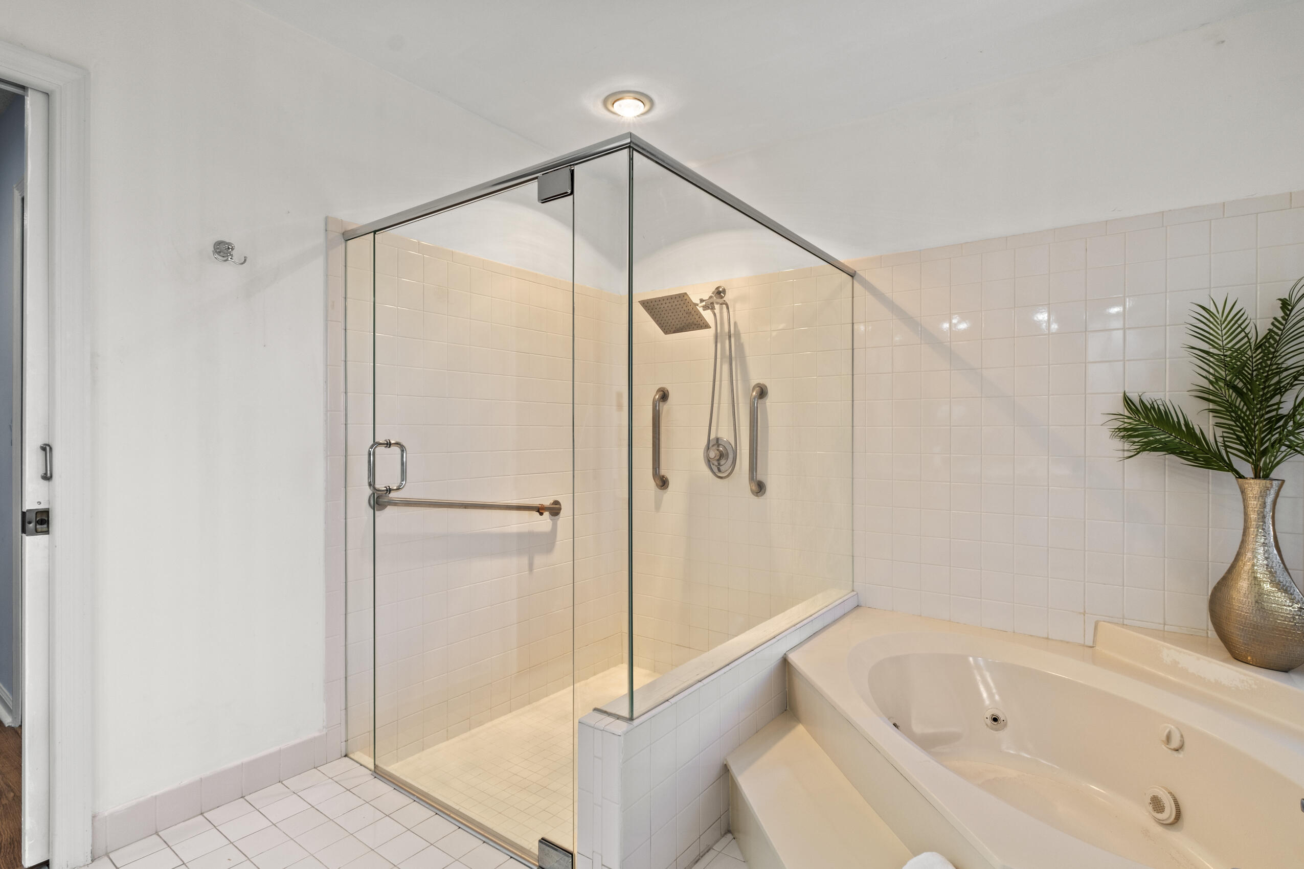 BOCA LAKE ESTATES - Residential