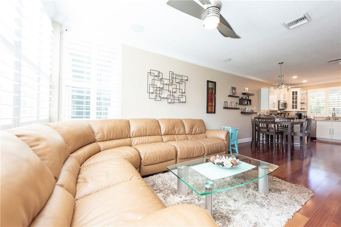 Waverly Place 2-19 D - Residential Lease