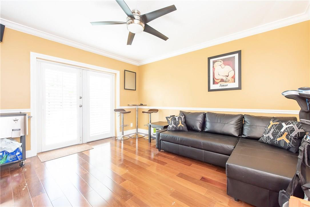 Waverly Place 2-19 D - Residential Lease