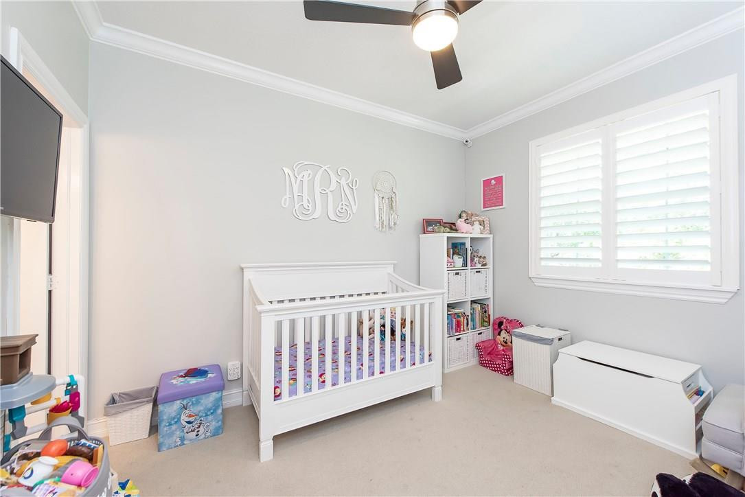 Waverly Place 2-19 D - Residential Lease