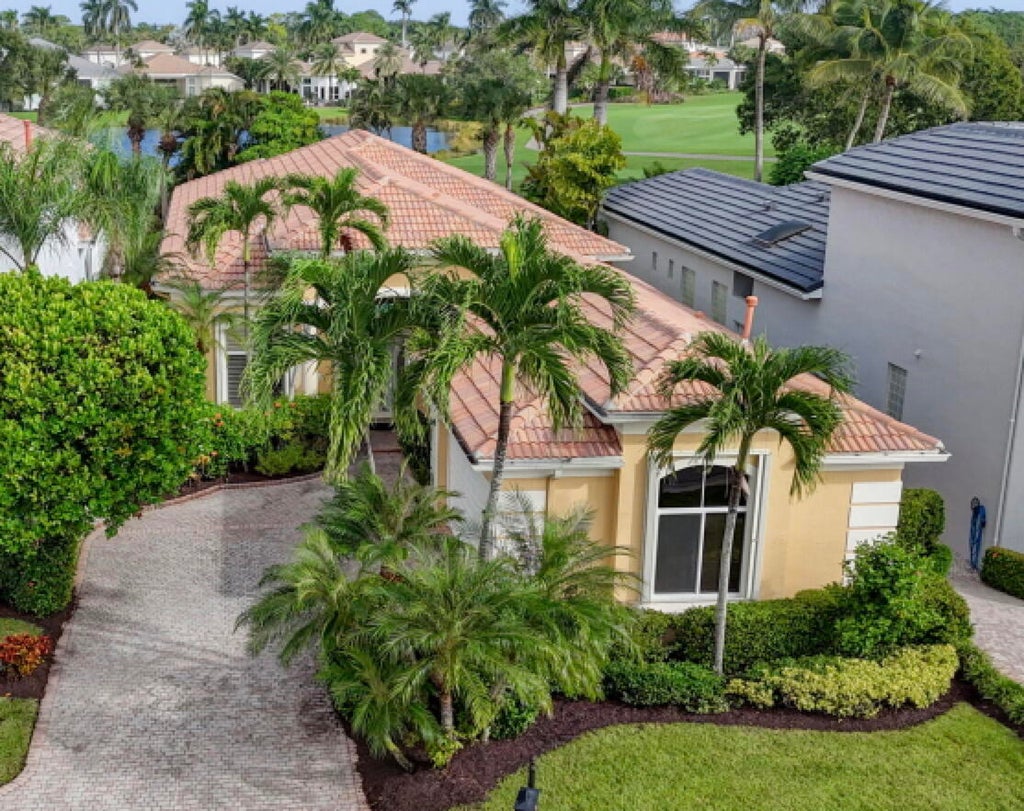 Photo of 155 Esperanza Way, Palm Beach Gardens, FL 33418 (MLS # B26093631)