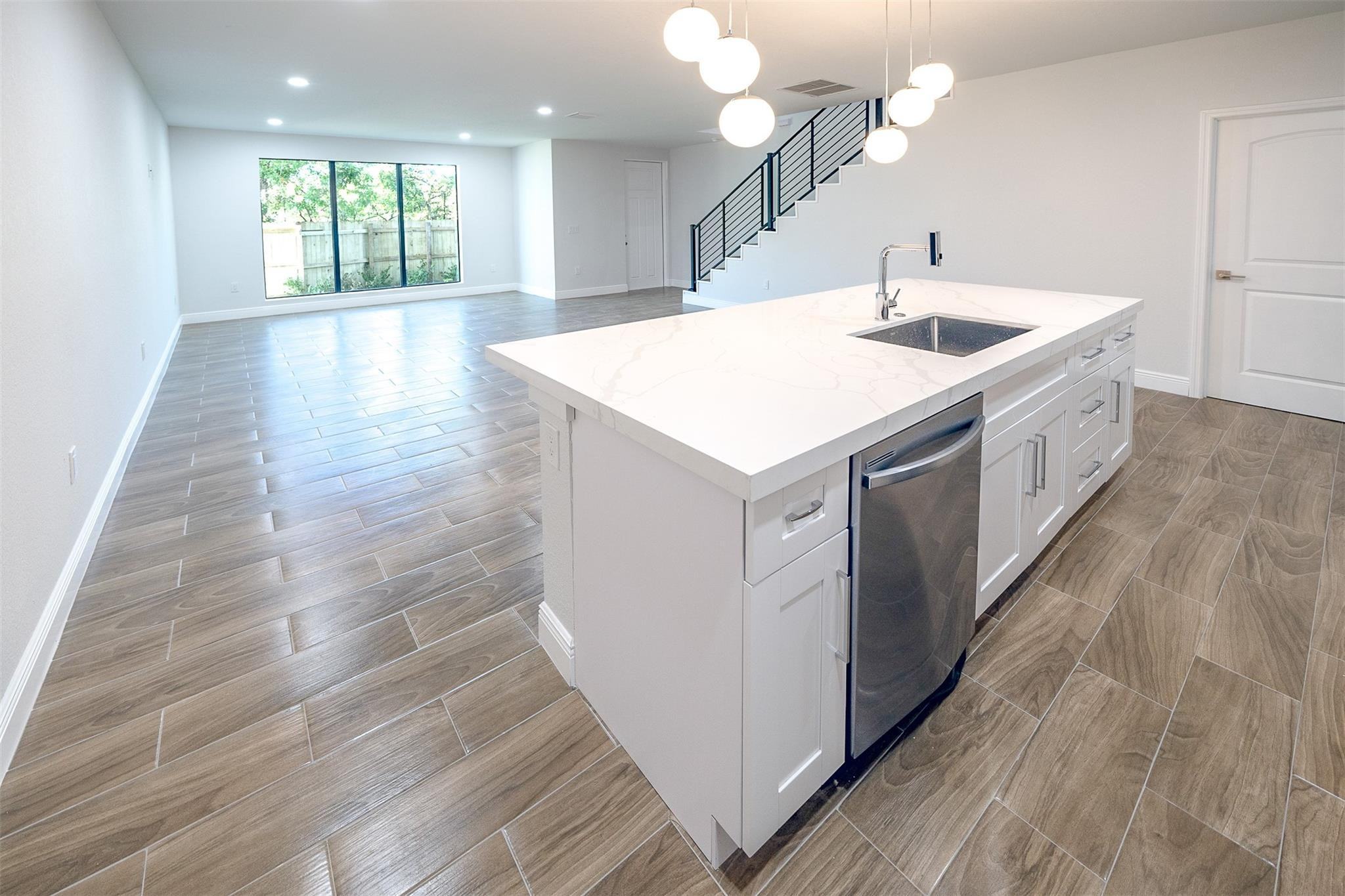 333 NW 41st Street 331