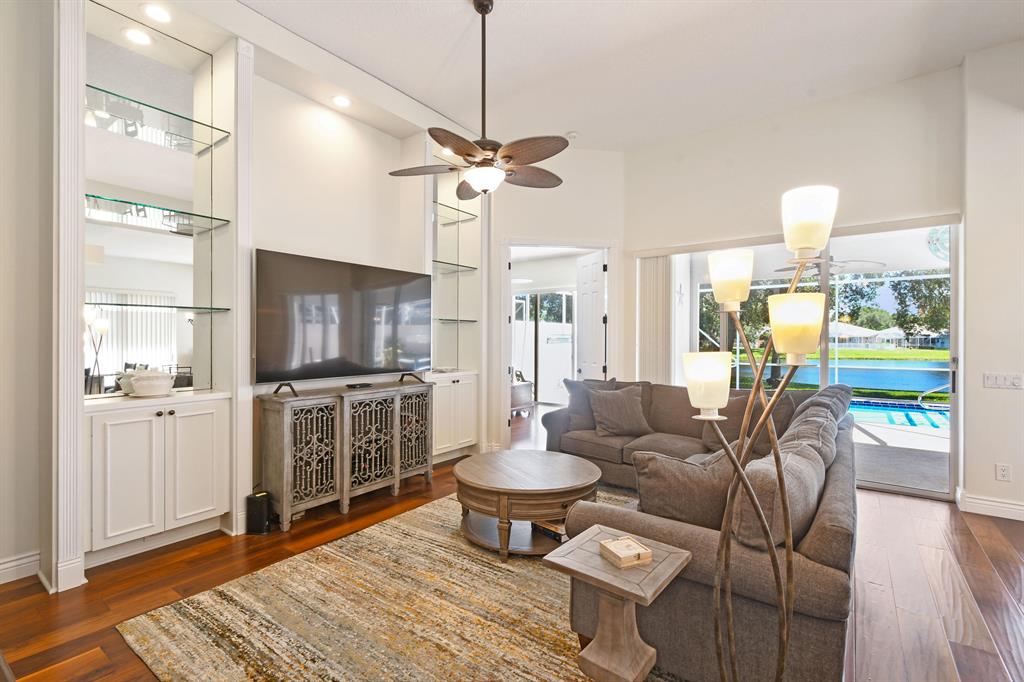 GARDEN OAKS 1 - Residential