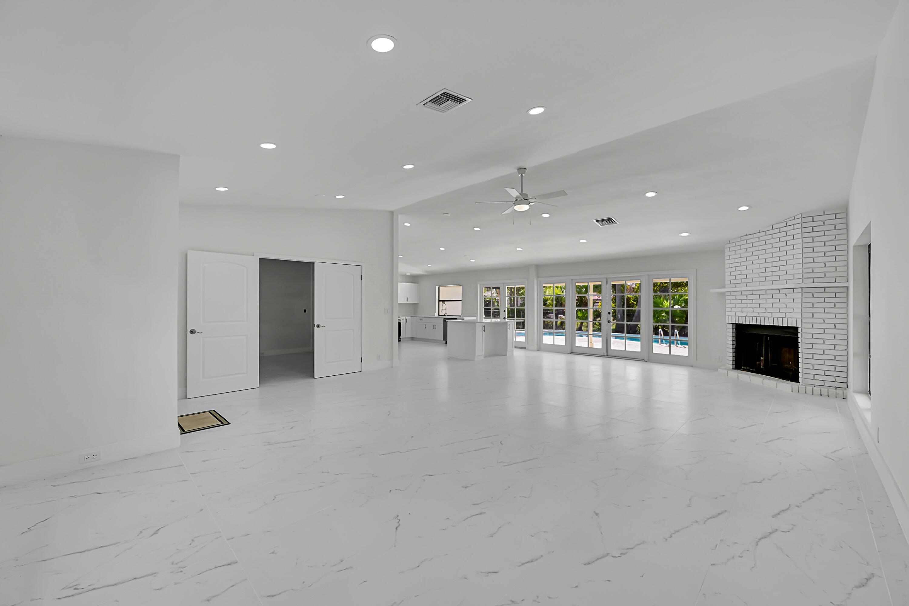 RAMBLEWOOD - Residential