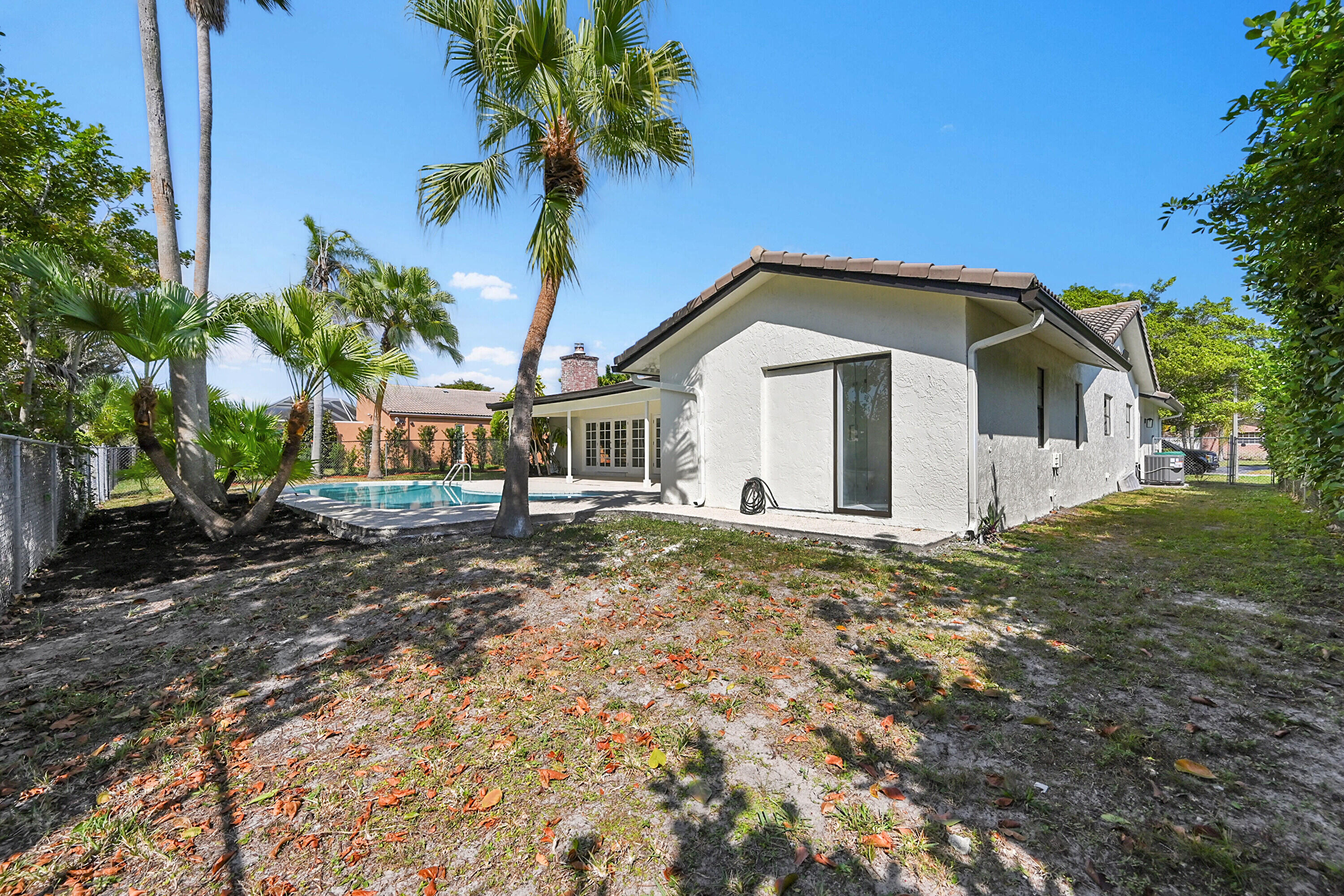 RAMBLEWOOD - Residential