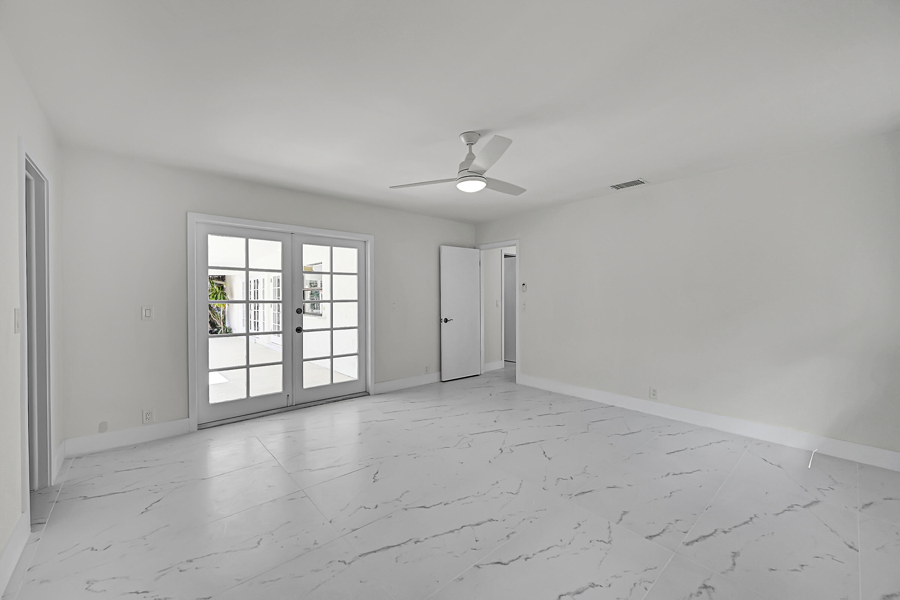 RAMBLEWOOD - Residential