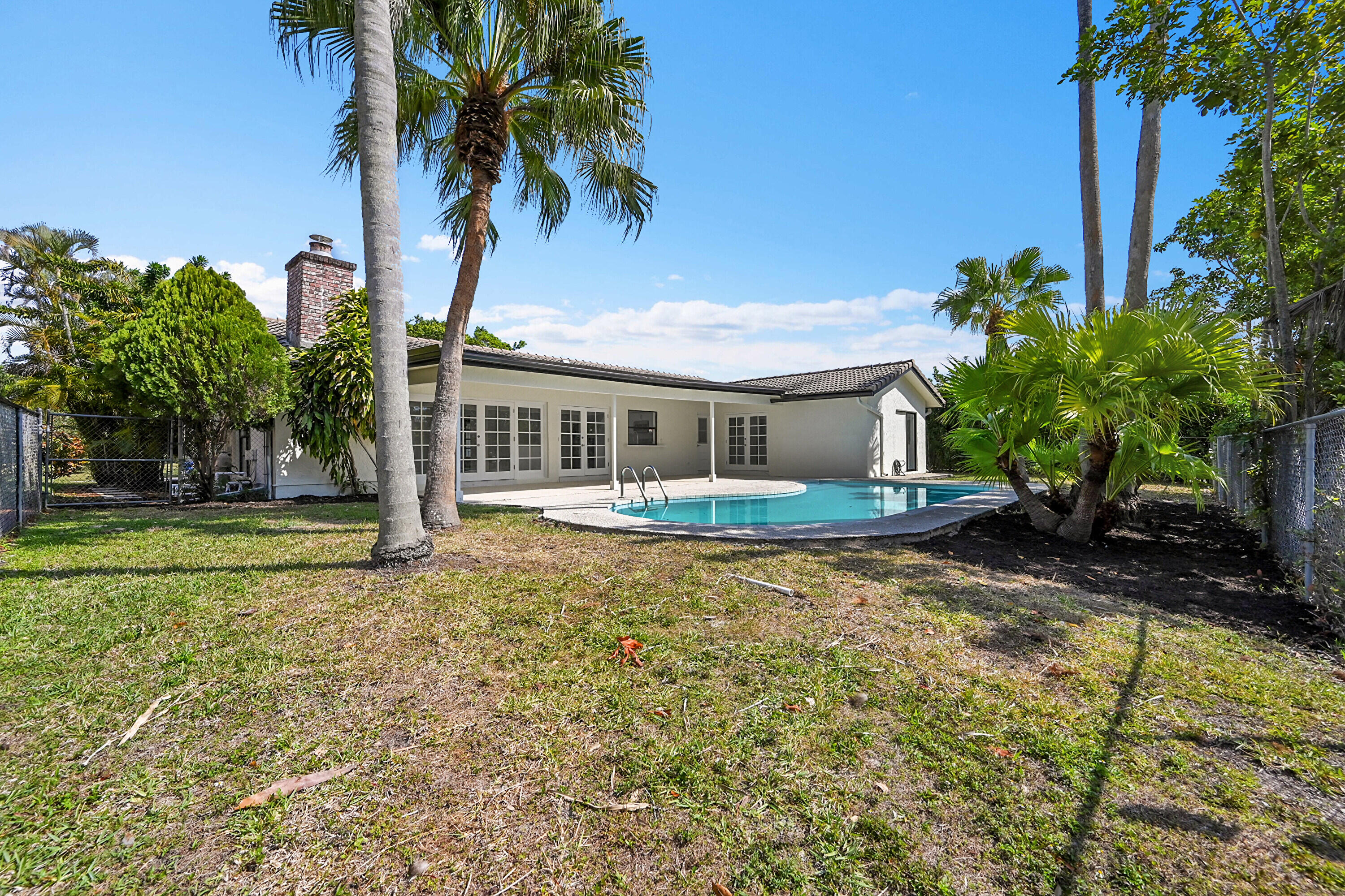 RAMBLEWOOD - Residential