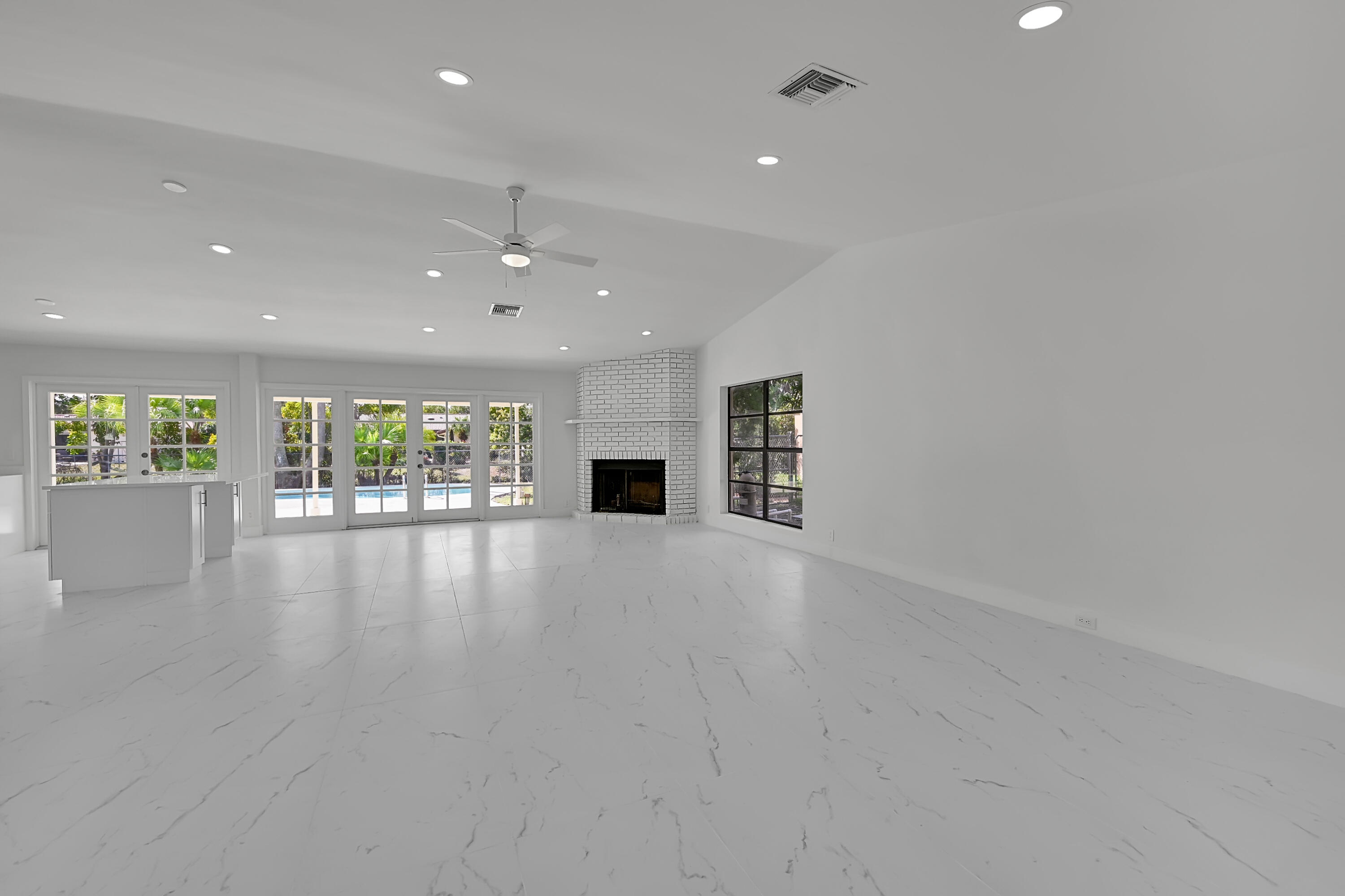 RAMBLEWOOD - Residential