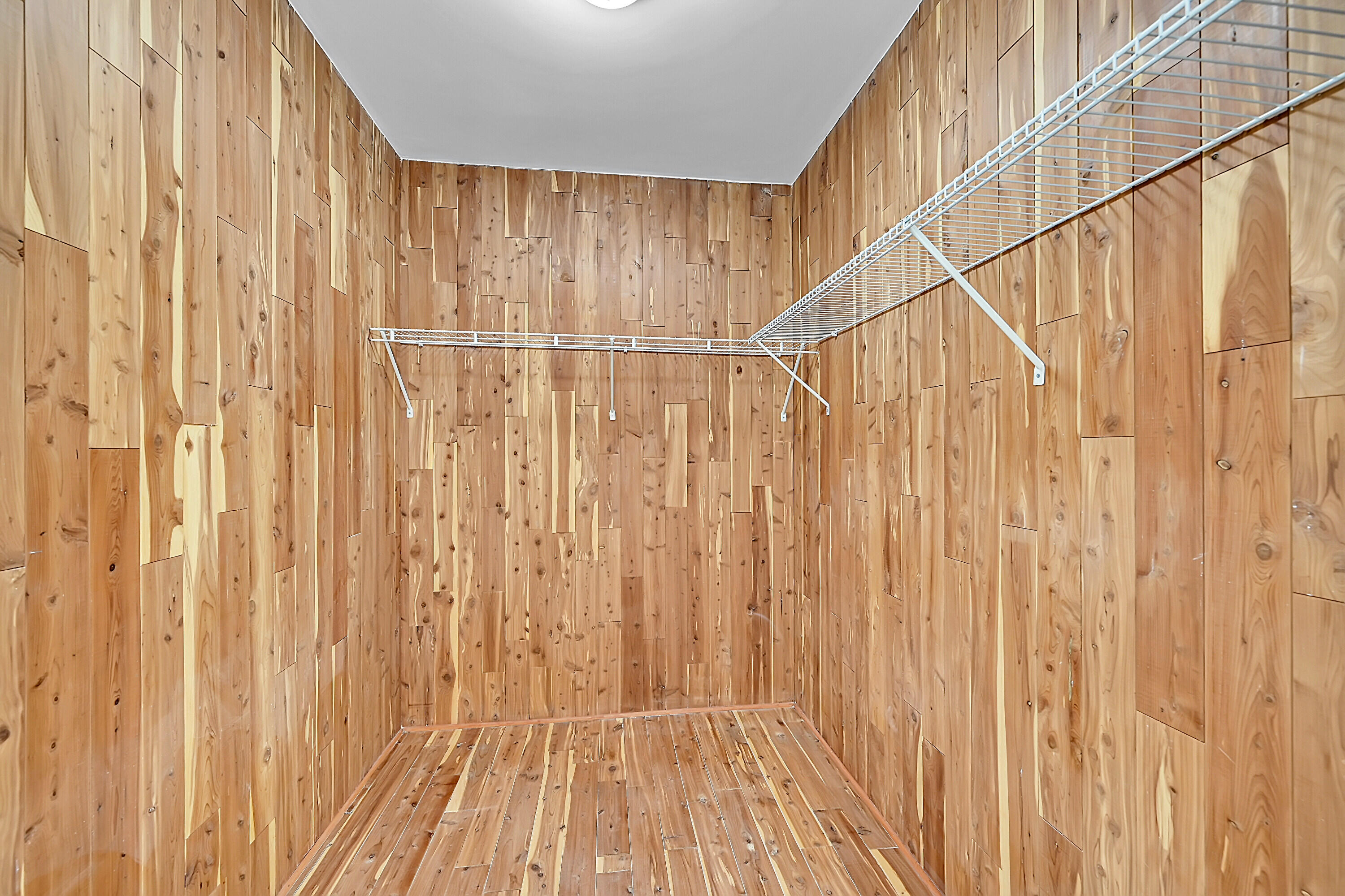 RAMBLEWOOD - Residential