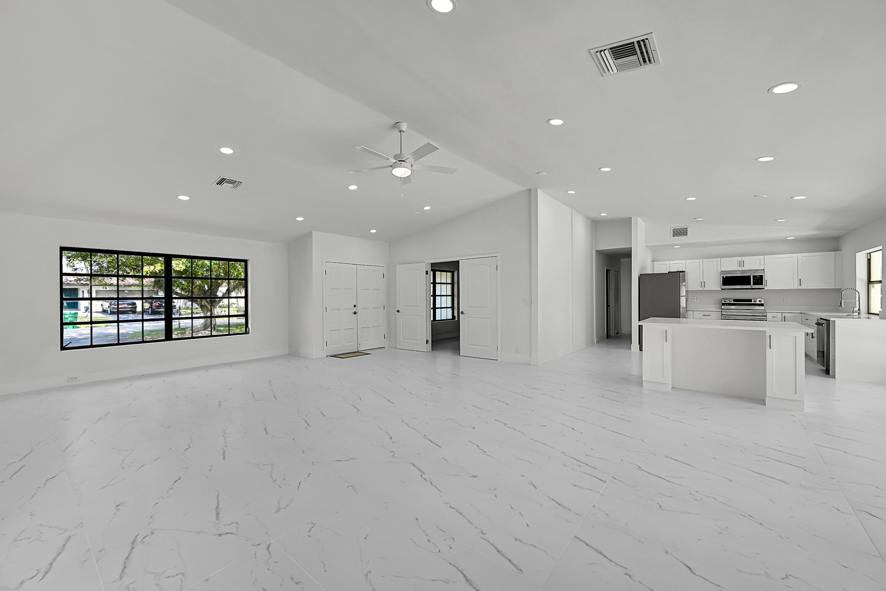 RAMBLEWOOD - Residential