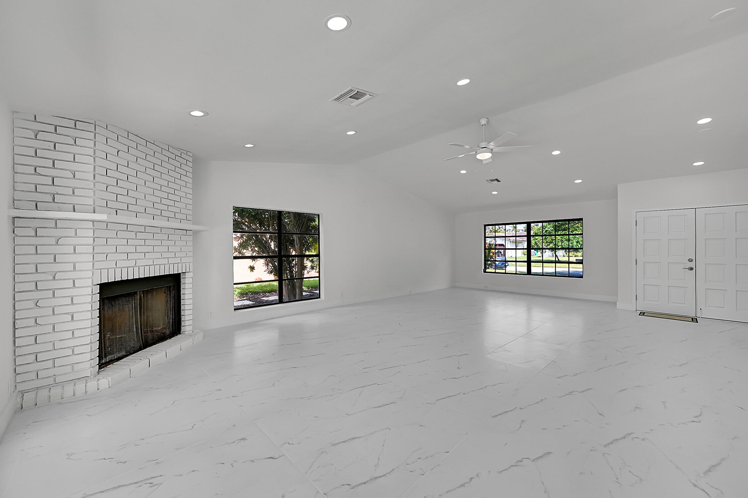 RAMBLEWOOD - Residential