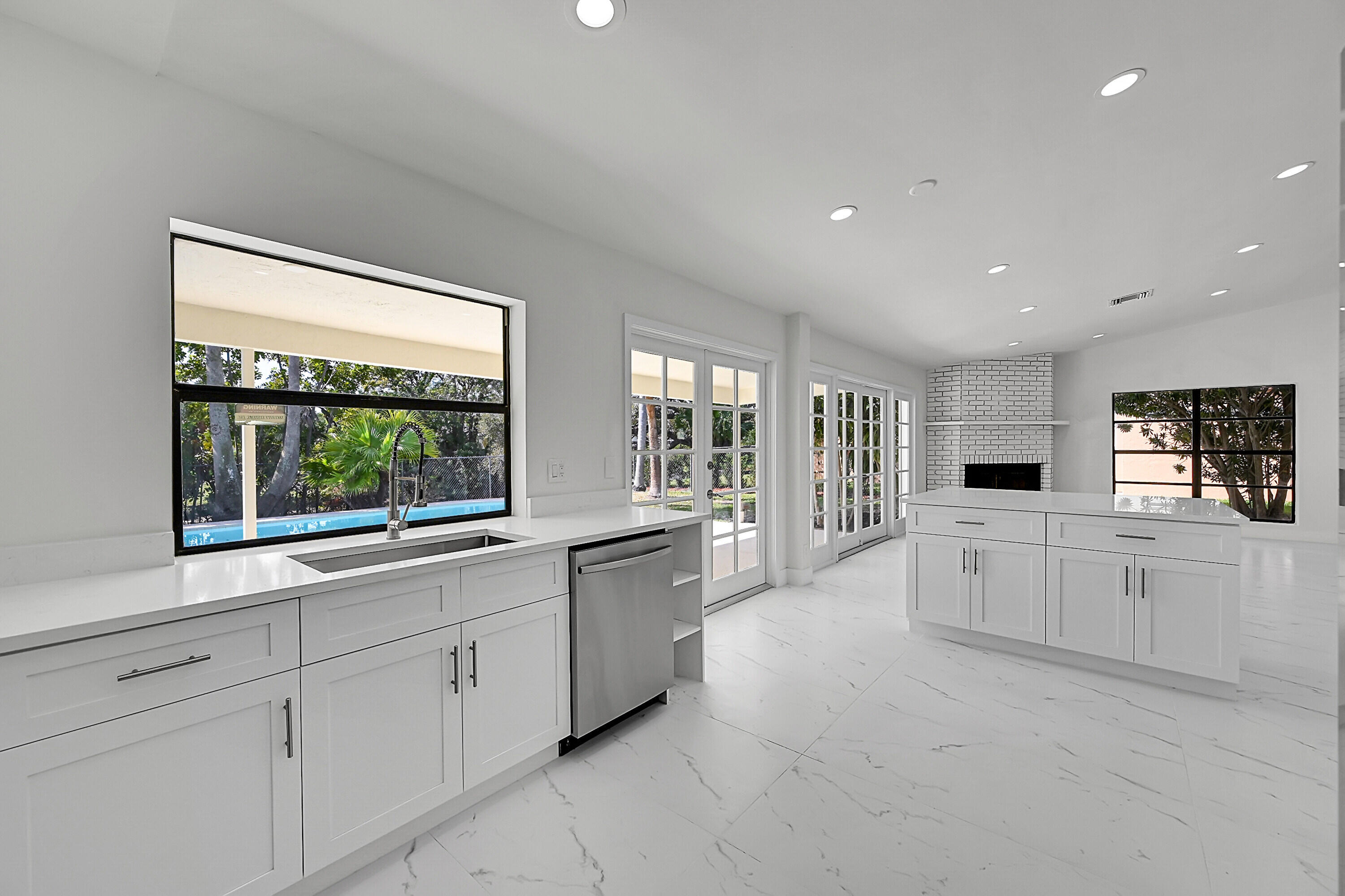 RAMBLEWOOD - Residential