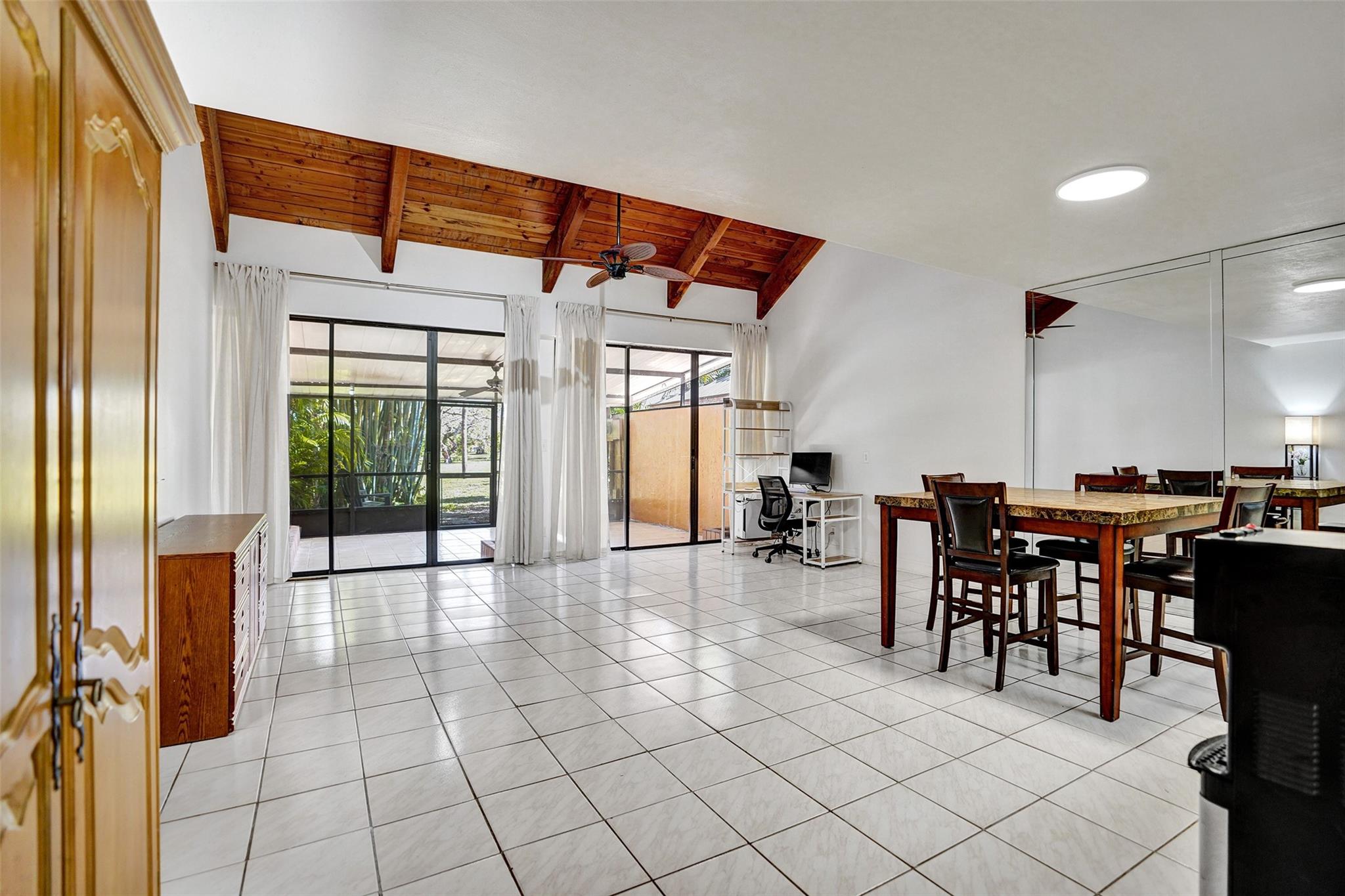 929 NW 45th St 929