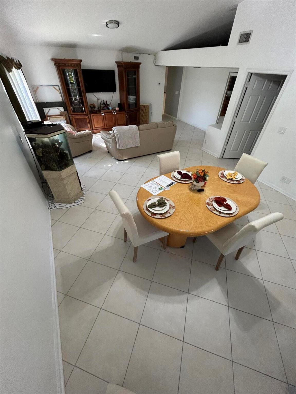 CASA DEL REY PL 2 - Residential