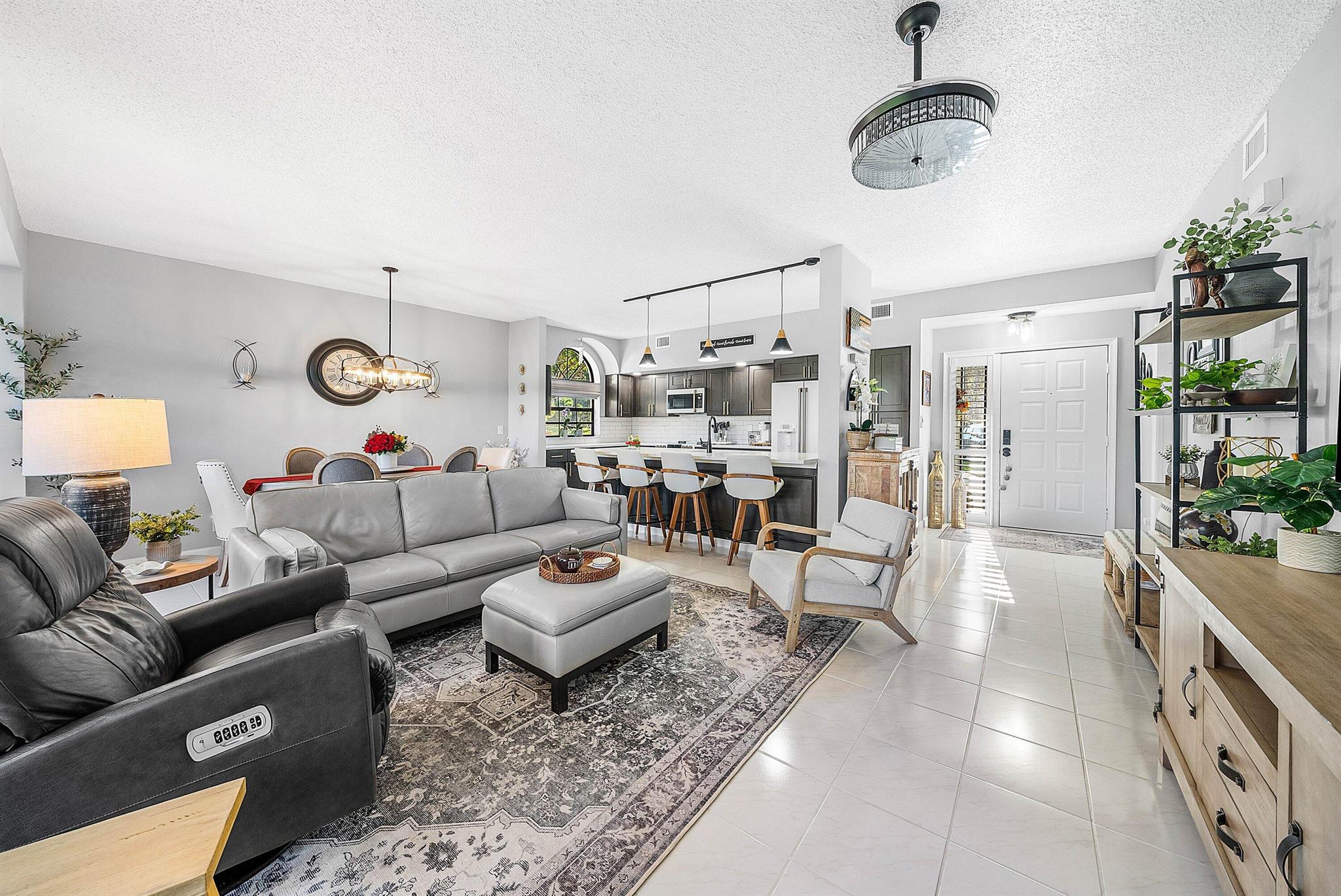 STRATFORD AT ABERDEEN CON - Residential