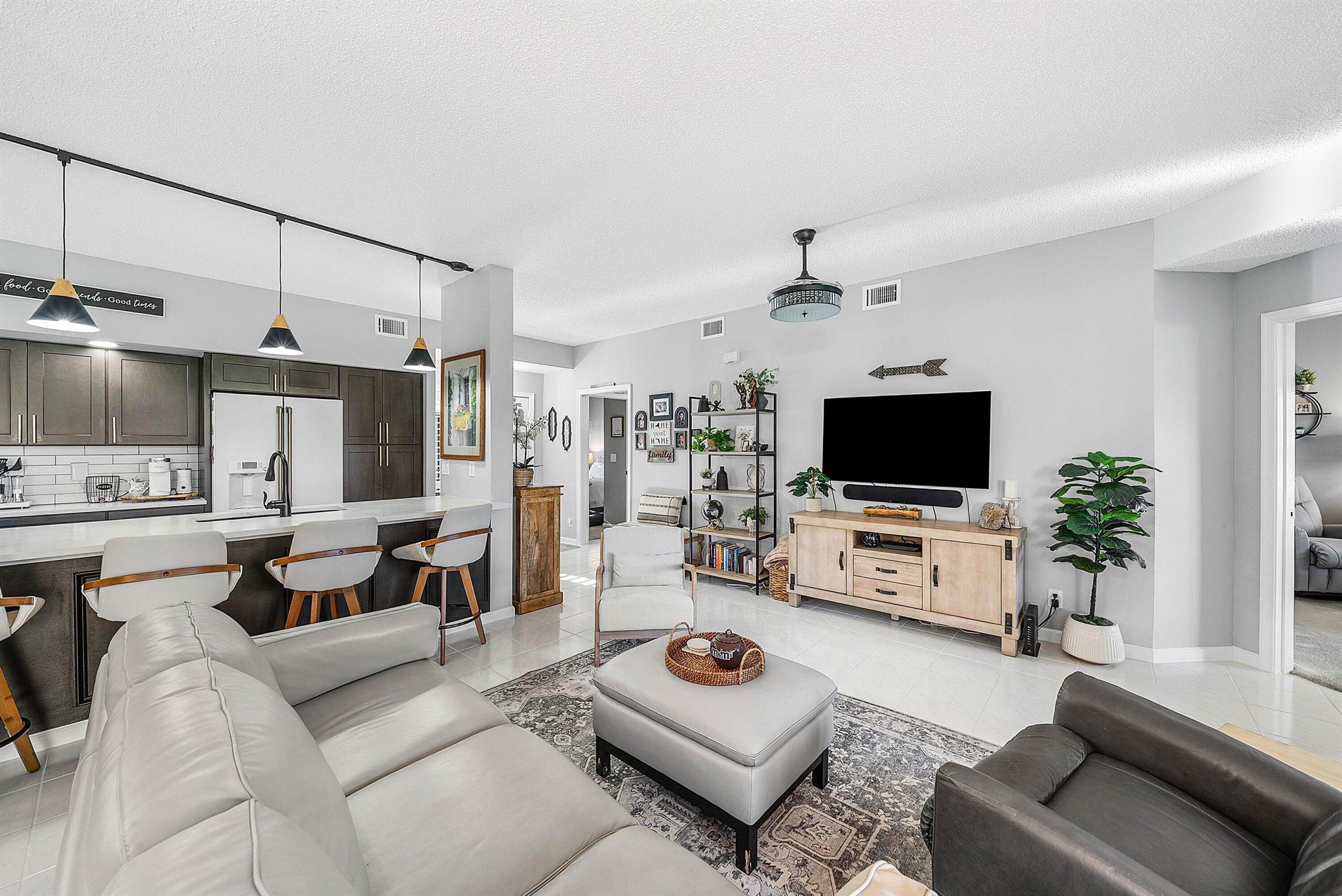 STRATFORD AT ABERDEEN CON - Residential