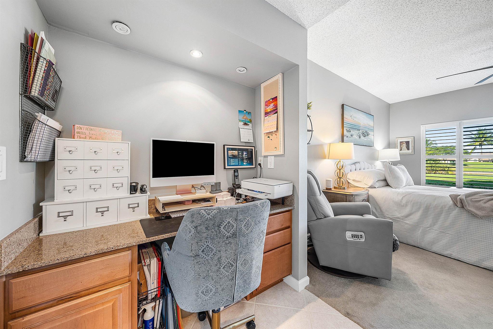 STRATFORD AT ABERDEEN CON - Residential