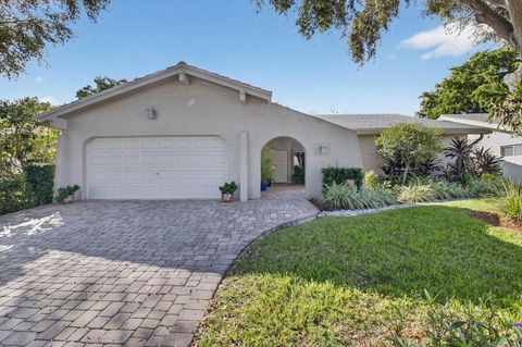 5656 Pinecrest Circle Boca Raton FL 33433