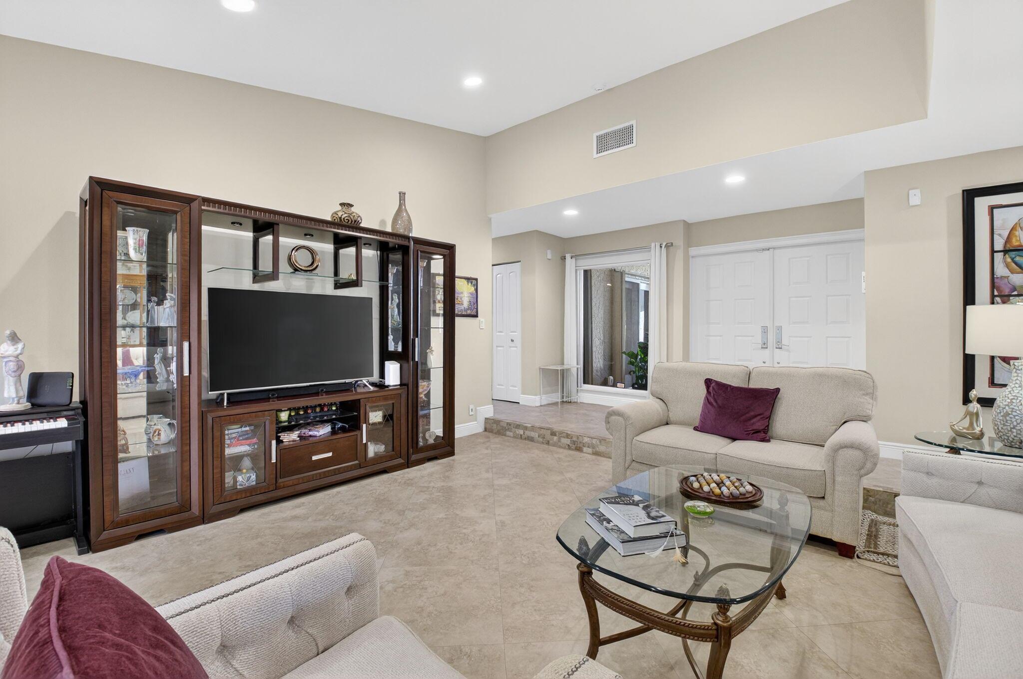 CAMEO WOODS CONDO - Residential