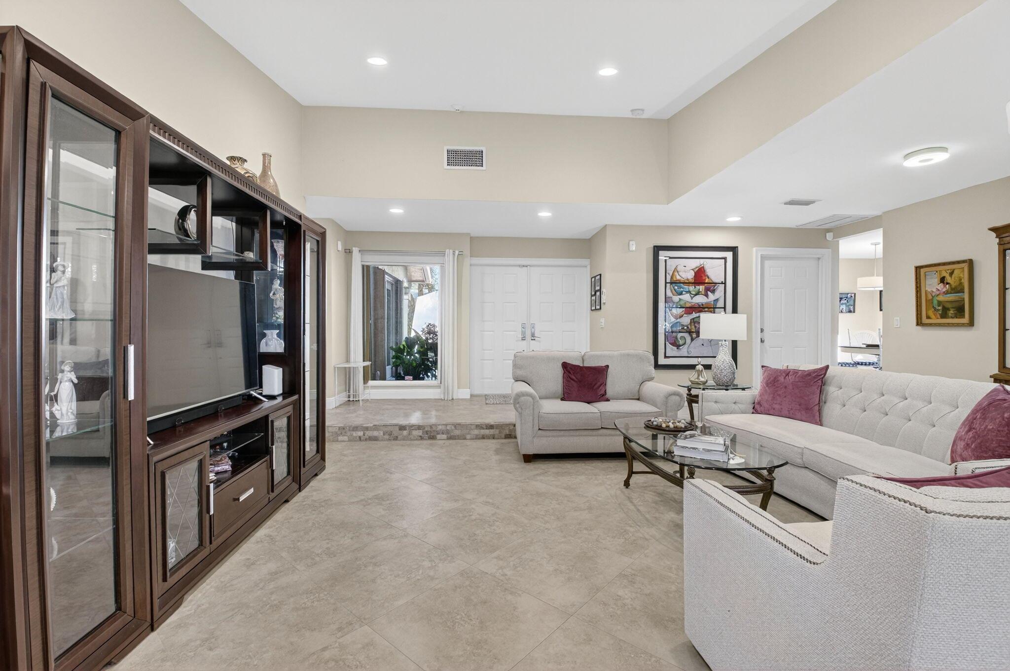 CAMEO WOODS CONDO - Residential