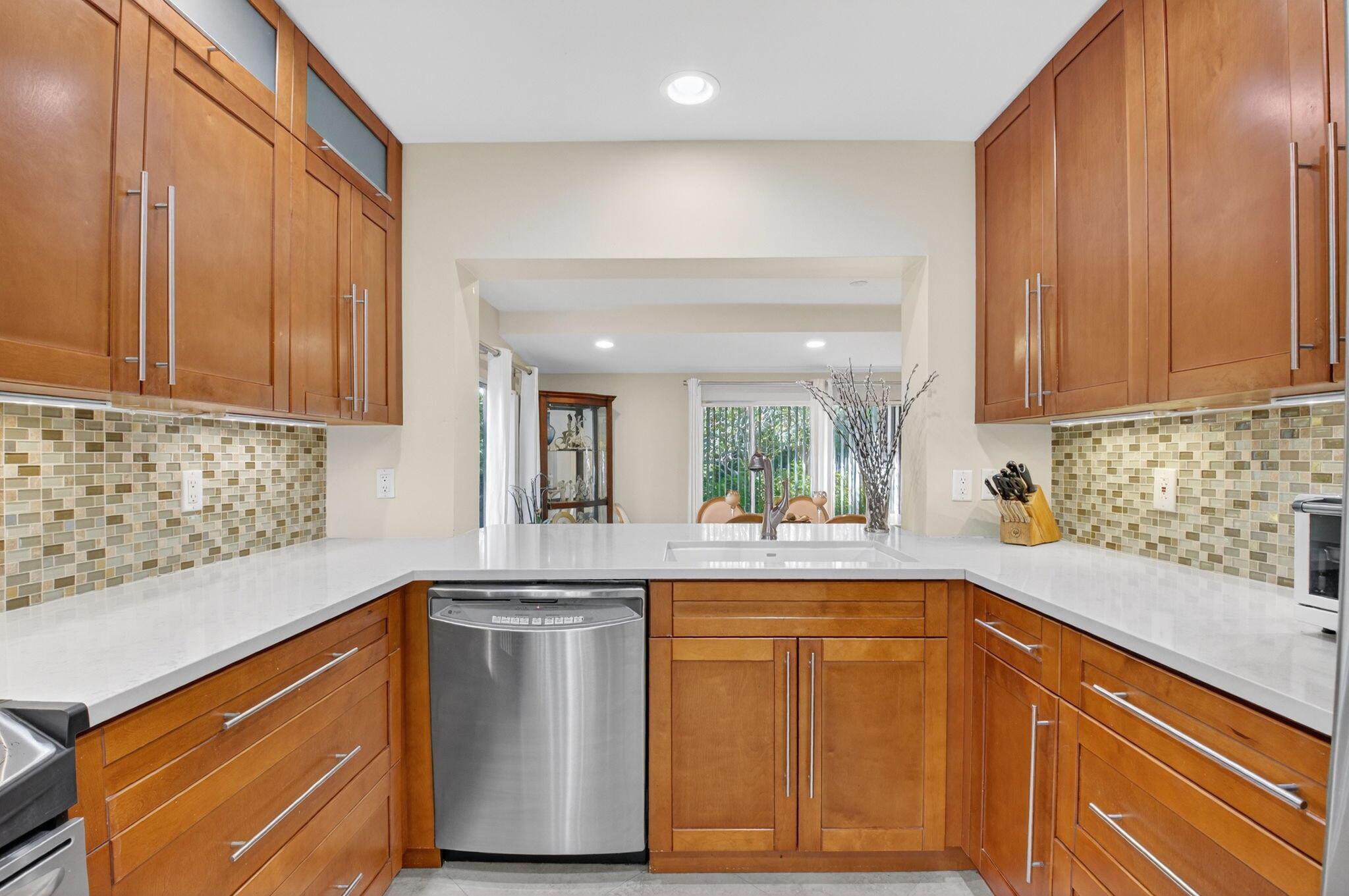 CAMEO WOODS CONDO - Residential