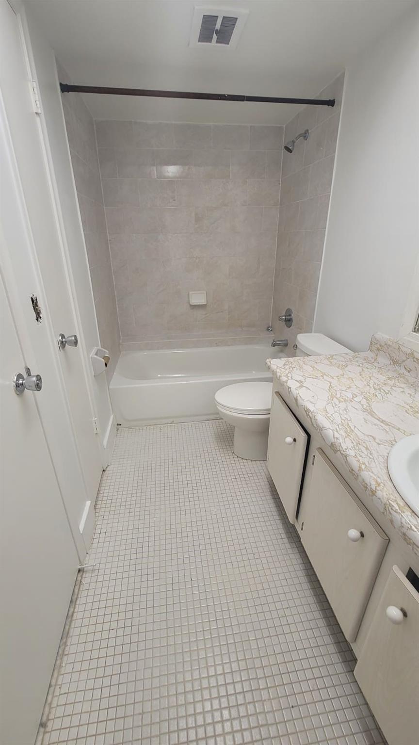 VILLAGE GREEN CONDO - Residential