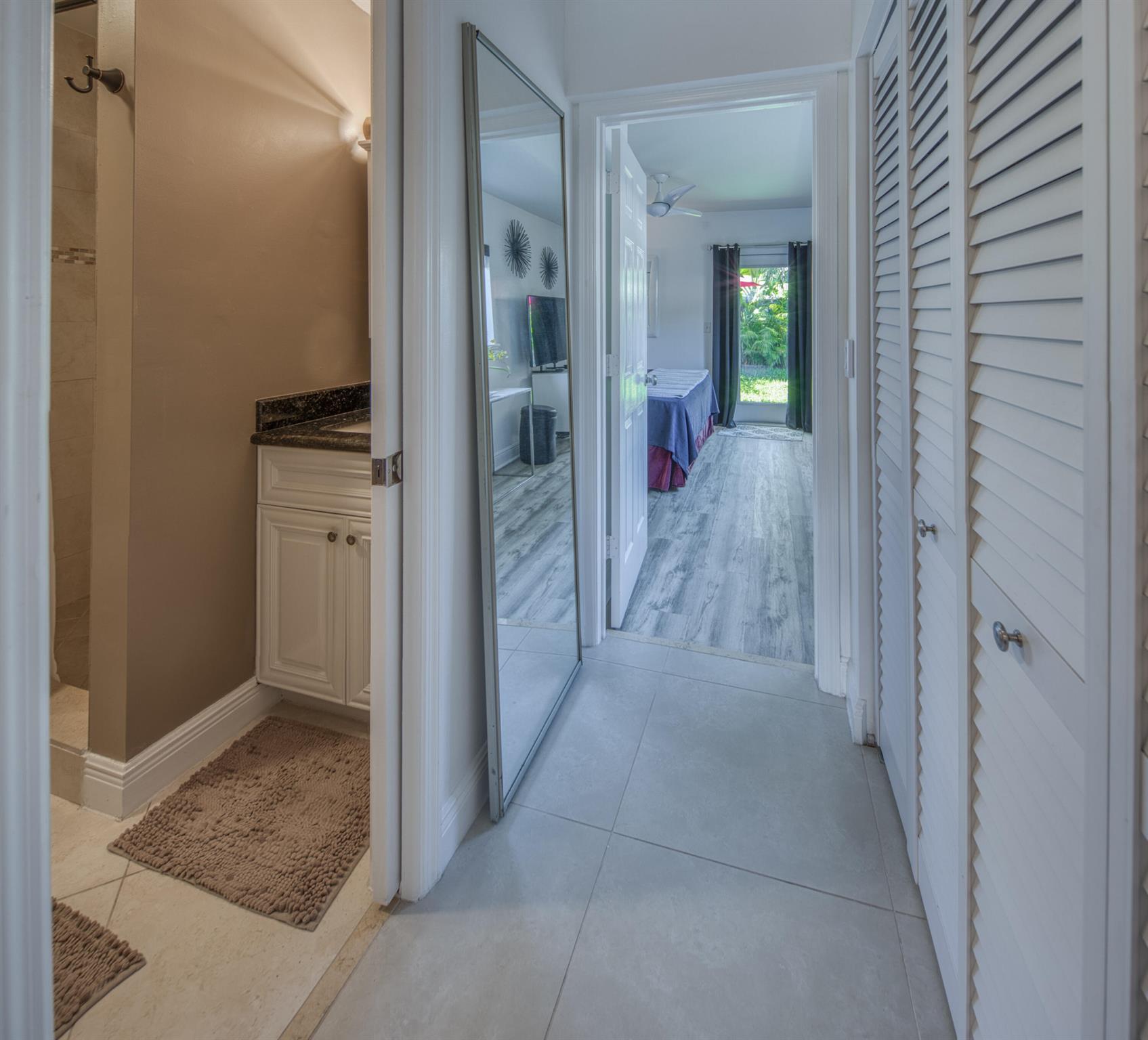 NORTH LAKE WORTH - Residential Lease