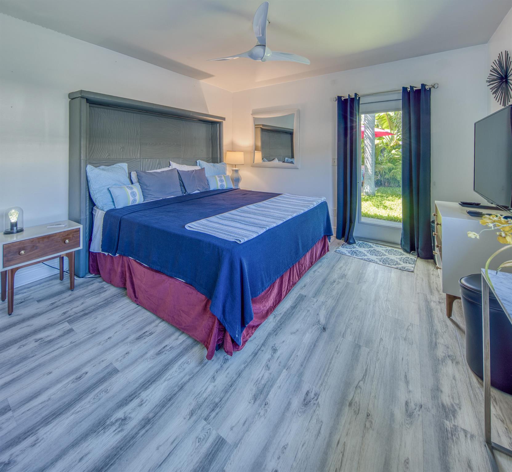 NORTH LAKE WORTH - Residential Lease