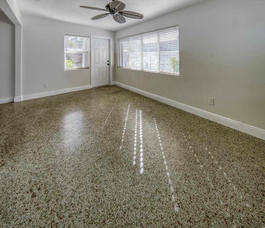 NORTH LAKE WORTH - Residential Lease