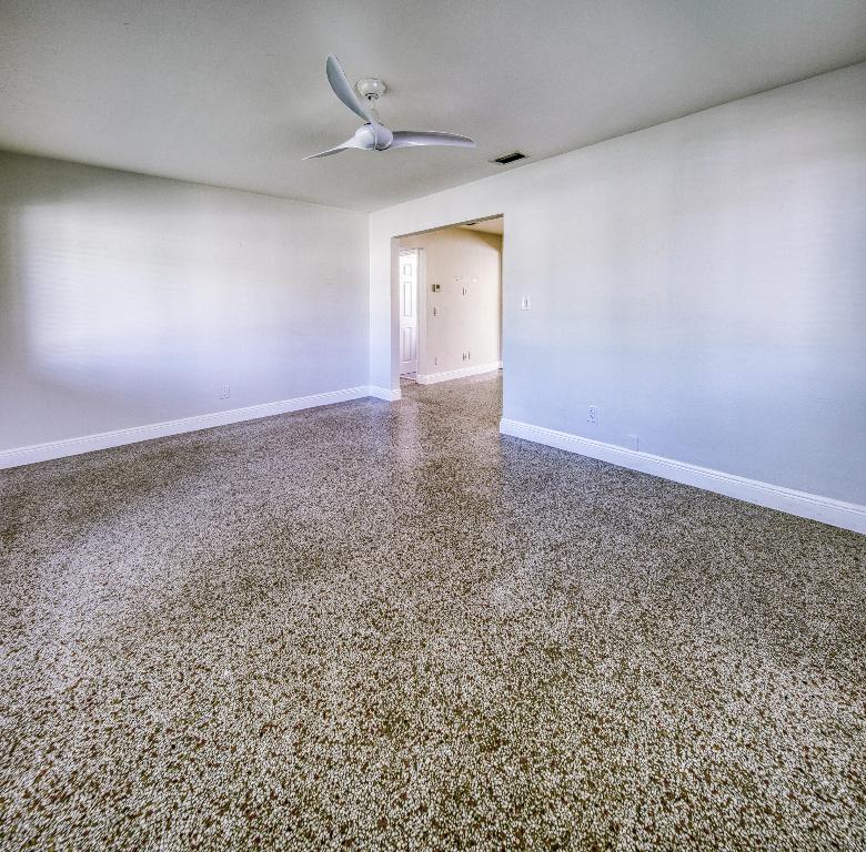 NORTH LAKE WORTH - Residential Lease